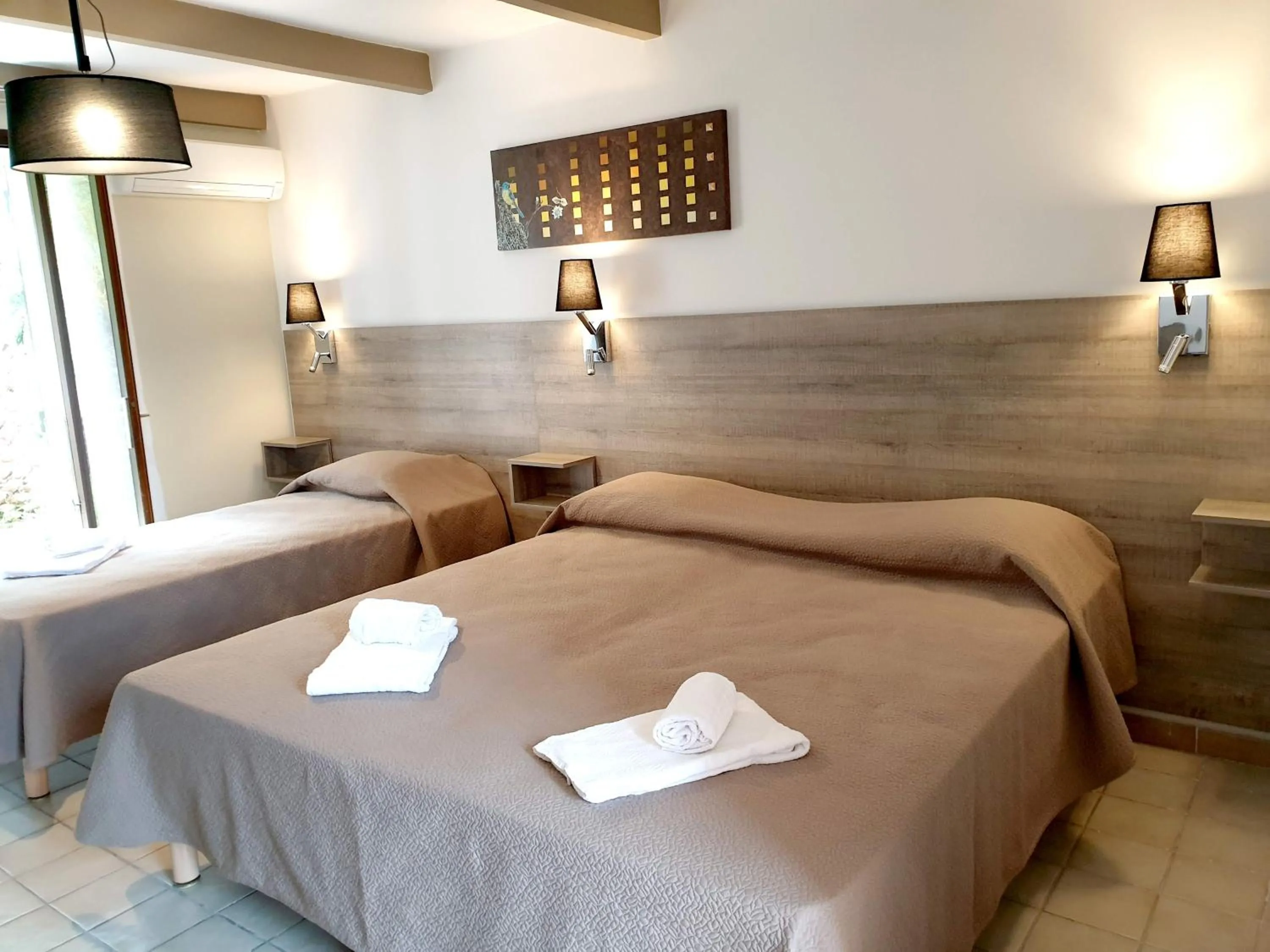 Bedroom, Bed in Hotel Olmuccio