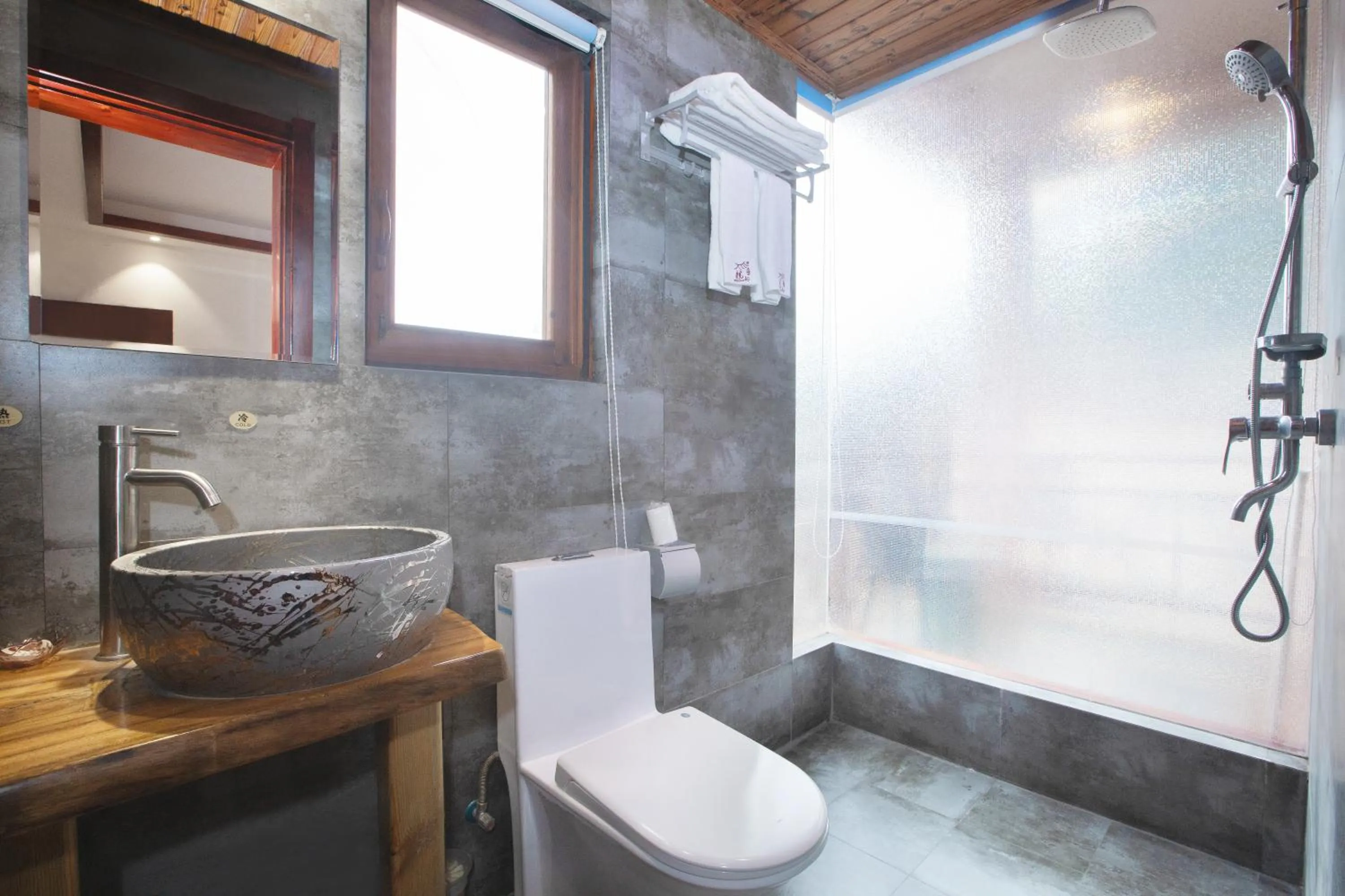 Decorative detail in Yangshuo Xiao Long River Hotel