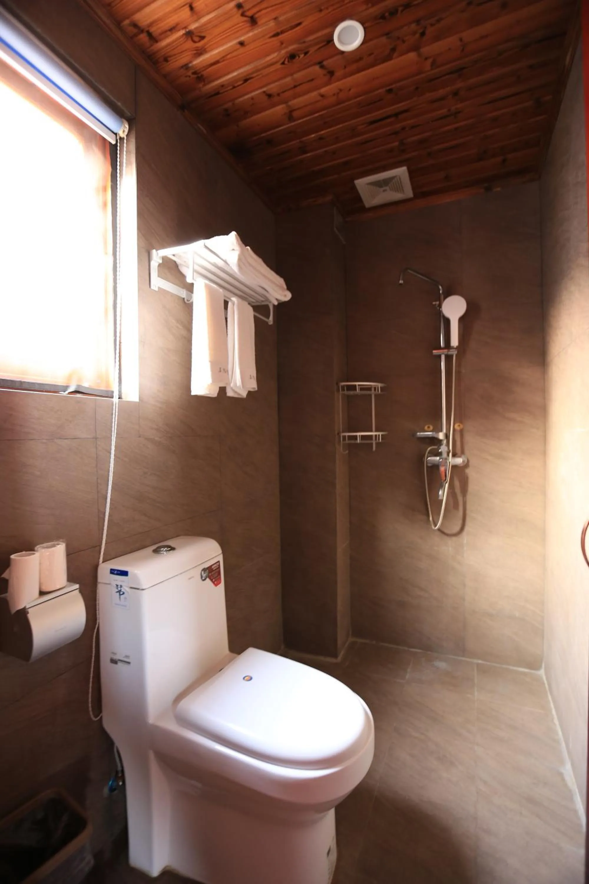 Hot Tub in Yangshuo Xiao Long River Hotel