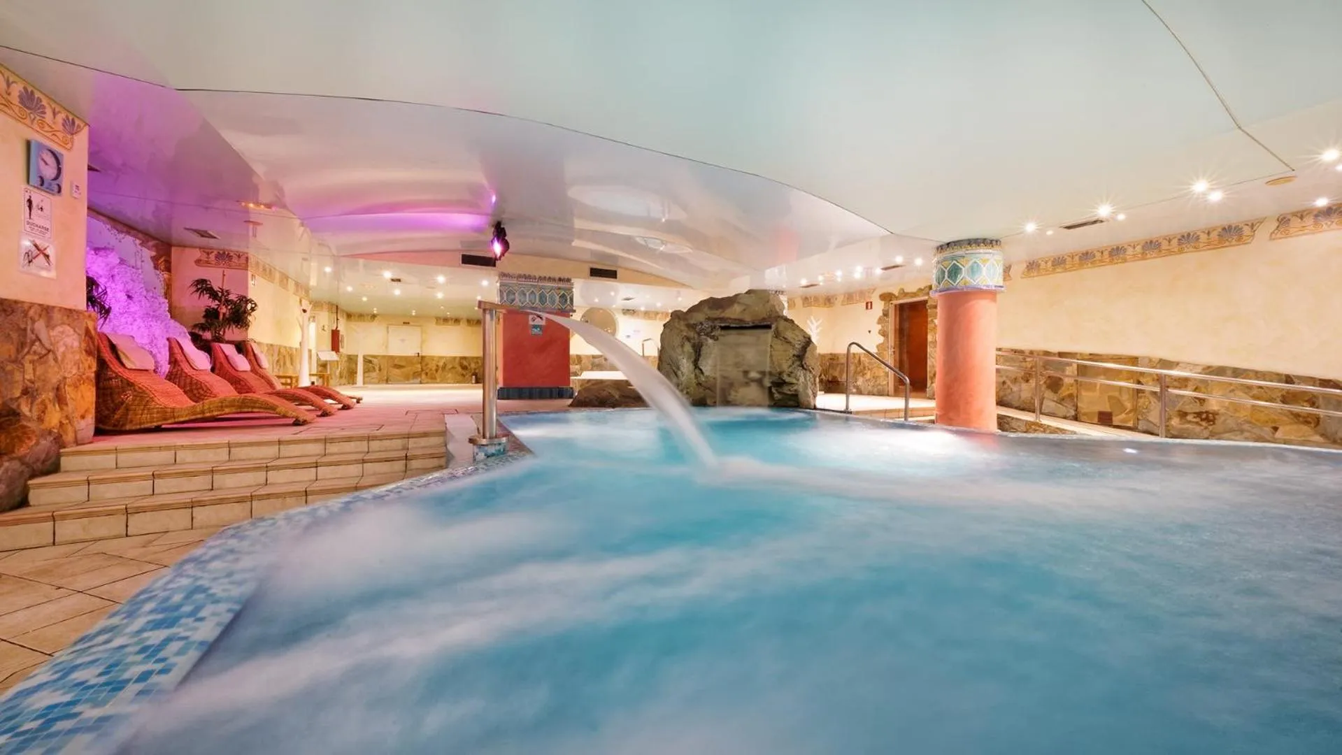 Spa and wellness centre/facilities in Bull Eugenia Victoria & SPA