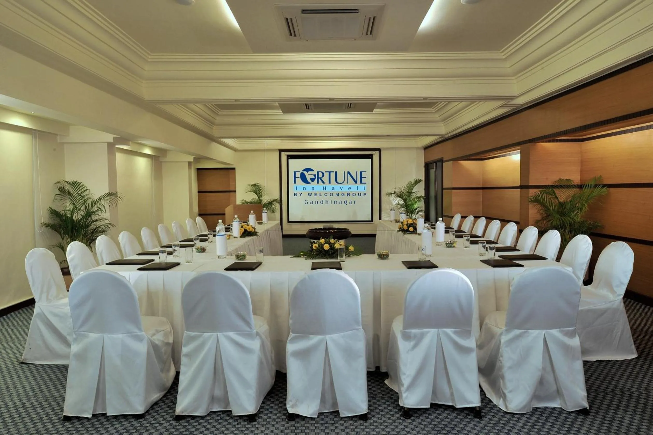 Meeting/conference room in Fortune Inn Haveli, Gandhinagar - Member ITC Hotels' Group