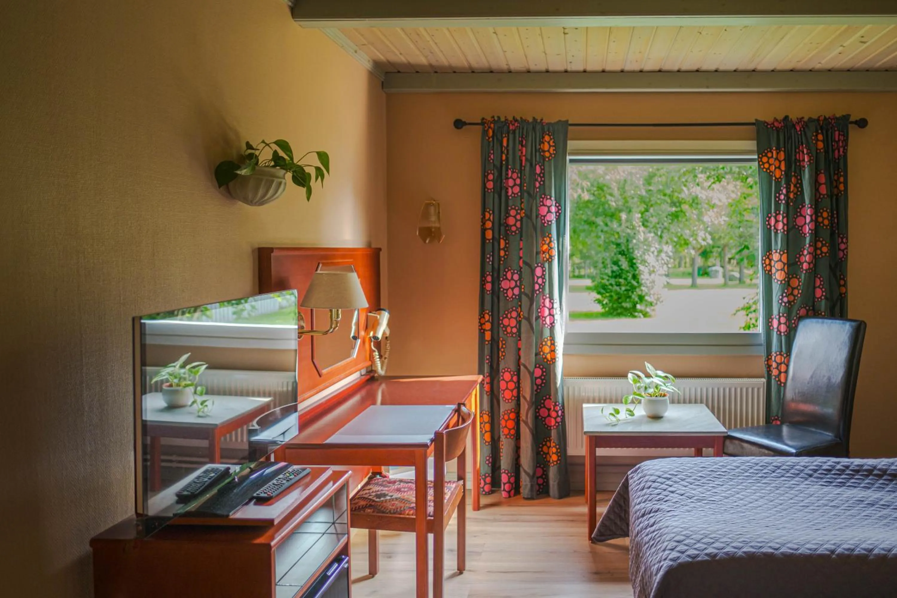 Bed in Jämtkrogen Hotell