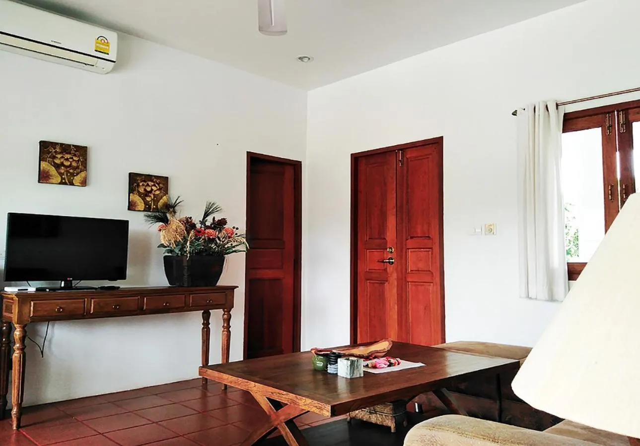 TV and multimedia in Jasmine Hills Lodge