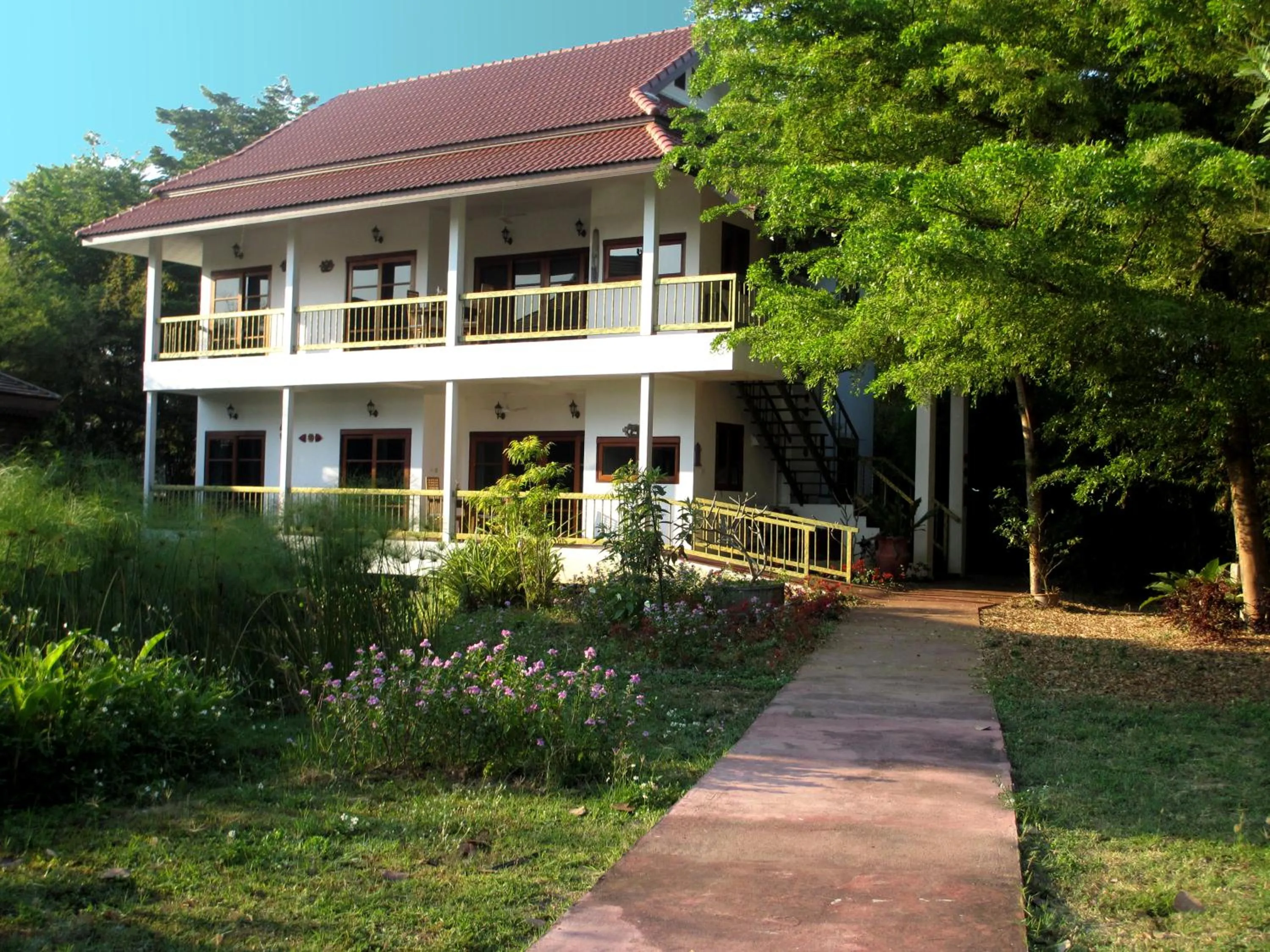 Property building in Jasmine Hills Lodge