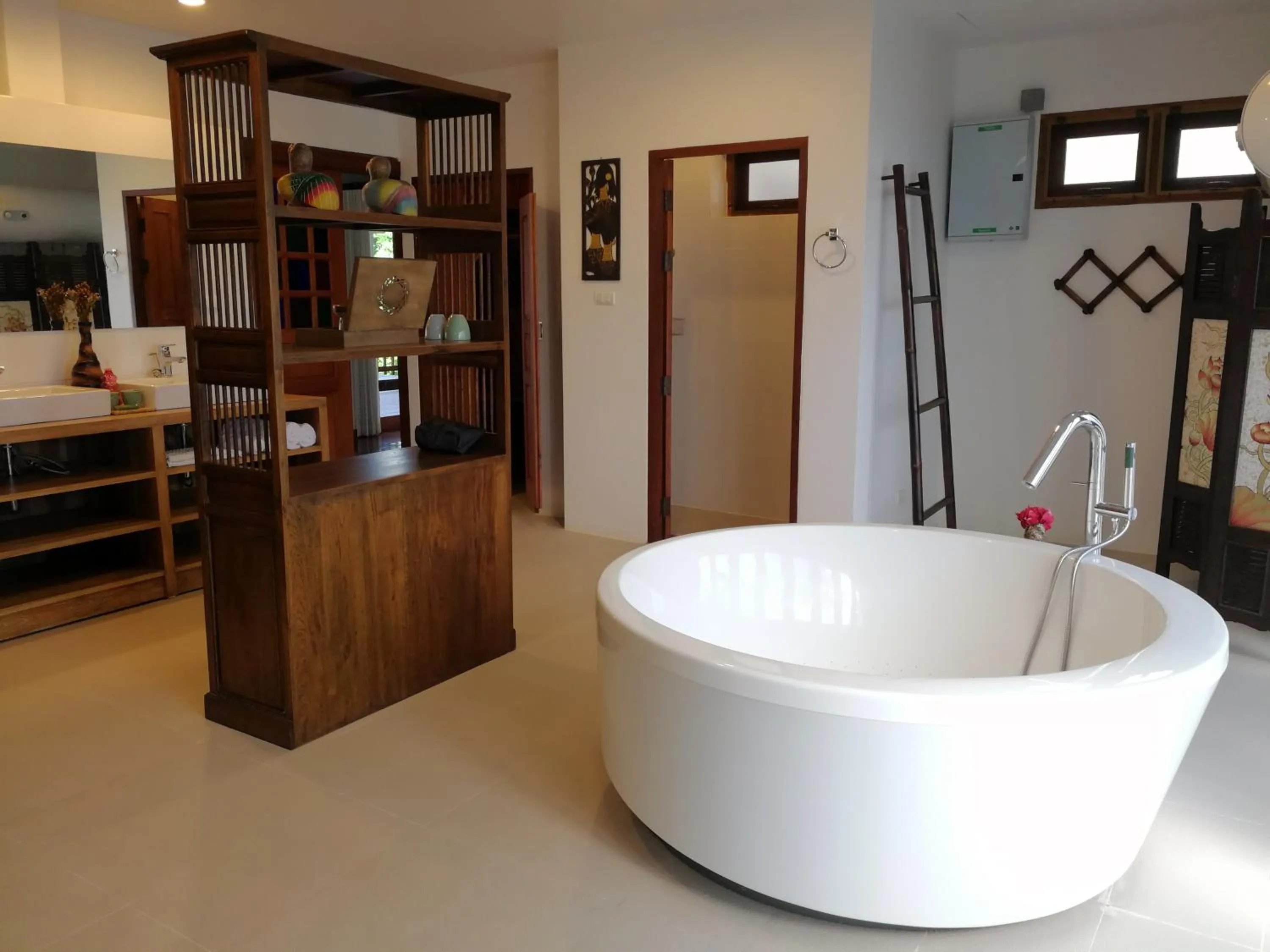 Bathroom in Jasmine Hills Lodge
