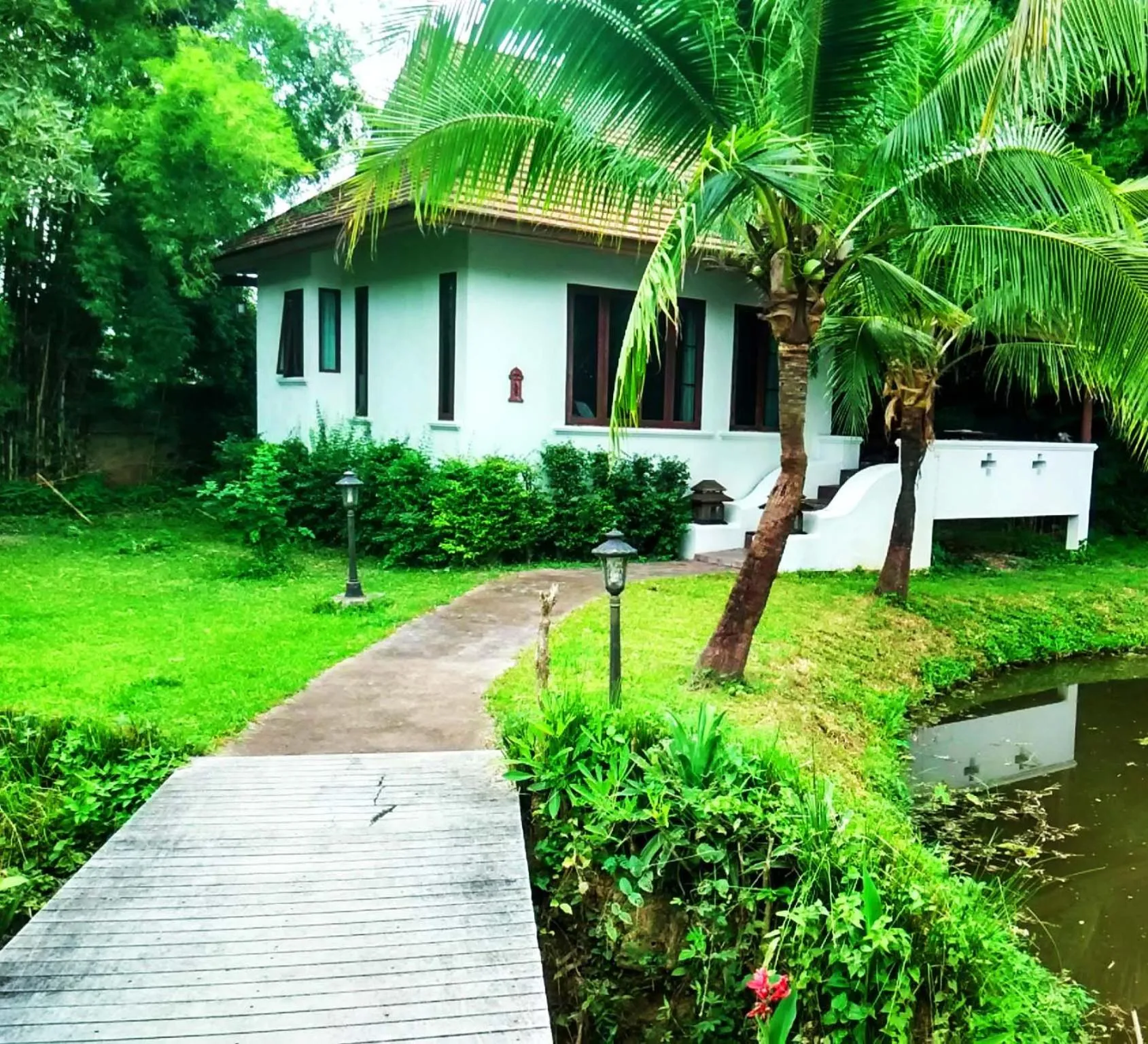 Property building in Jasmine Hills Lodge