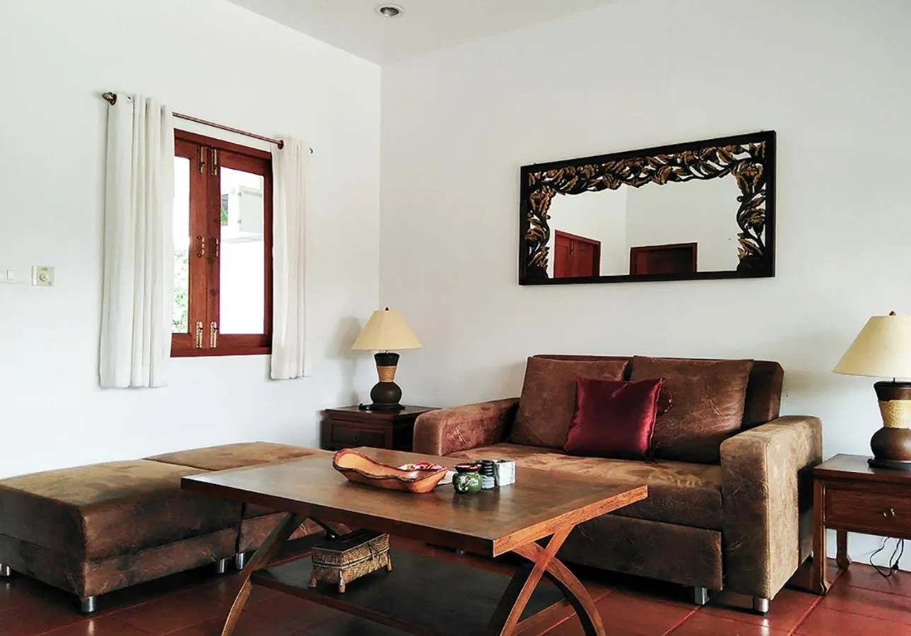 Living room in Jasmine Hills Lodge