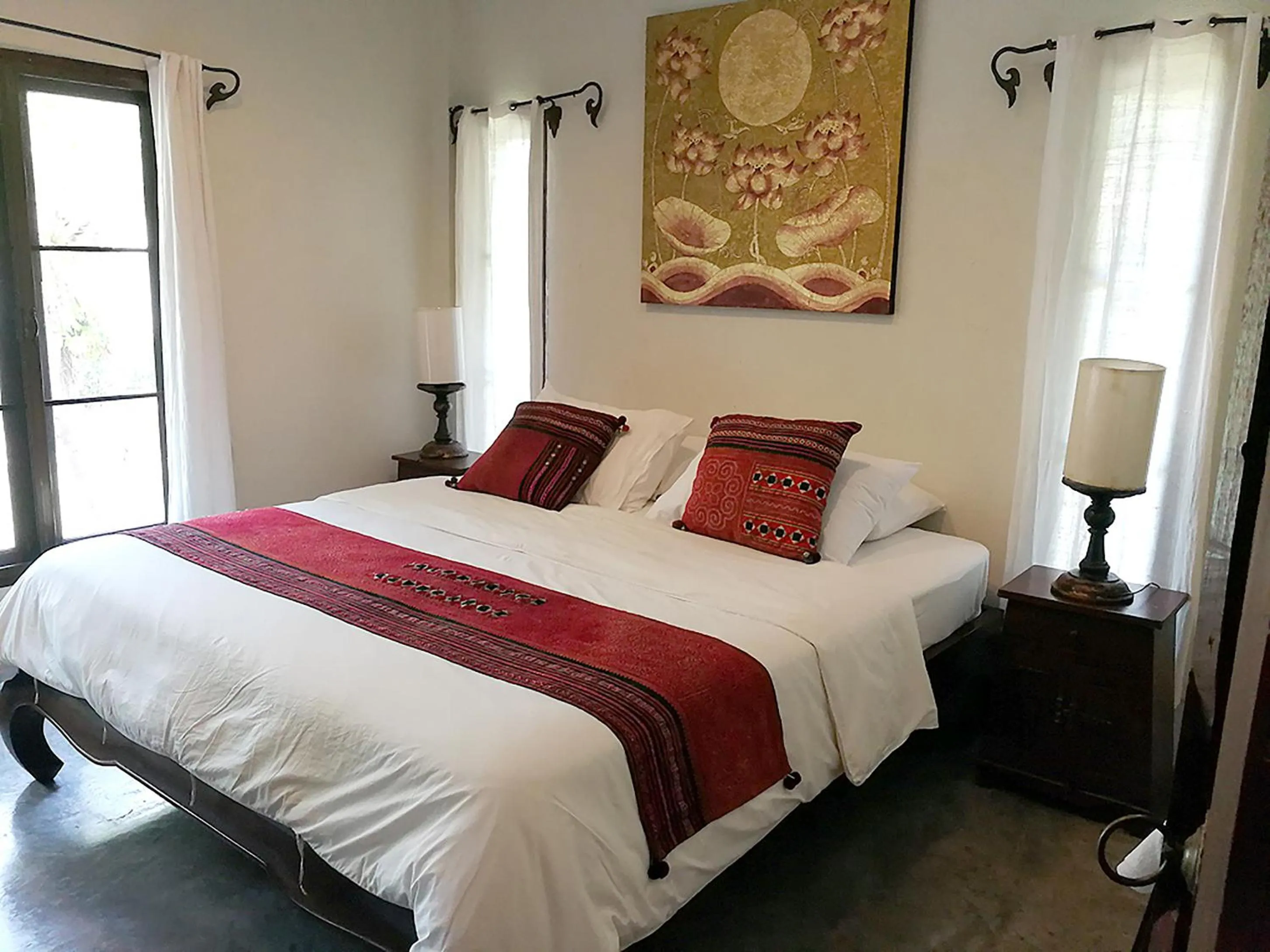 Bed in Jasmine Hills Lodge