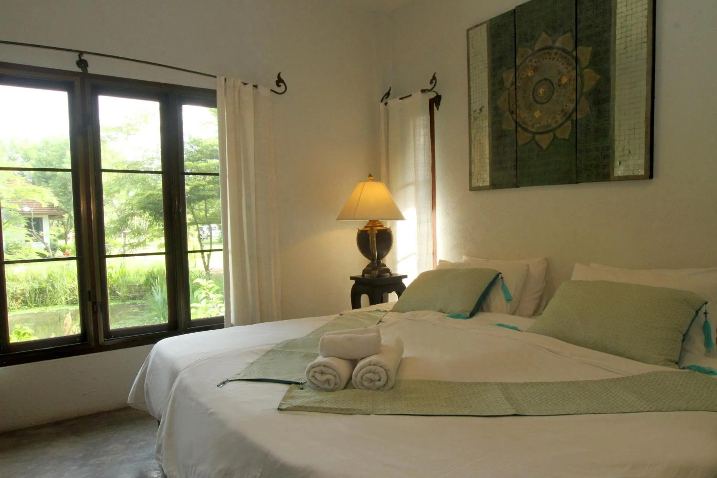 Bed in Jasmine Hills Lodge