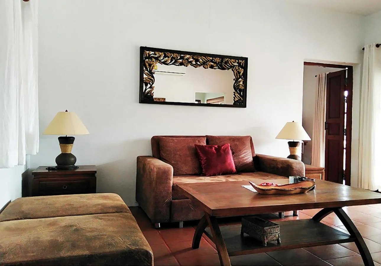 Living room in Jasmine Hills Lodge