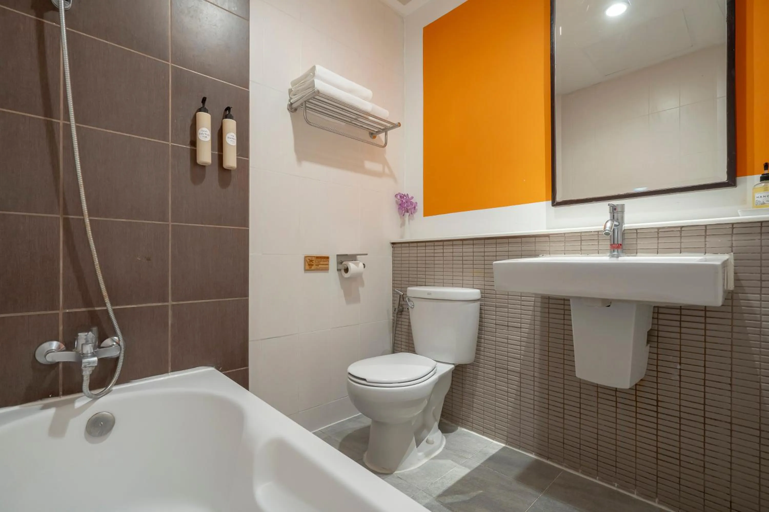 Shower in Hotel De Bangkok