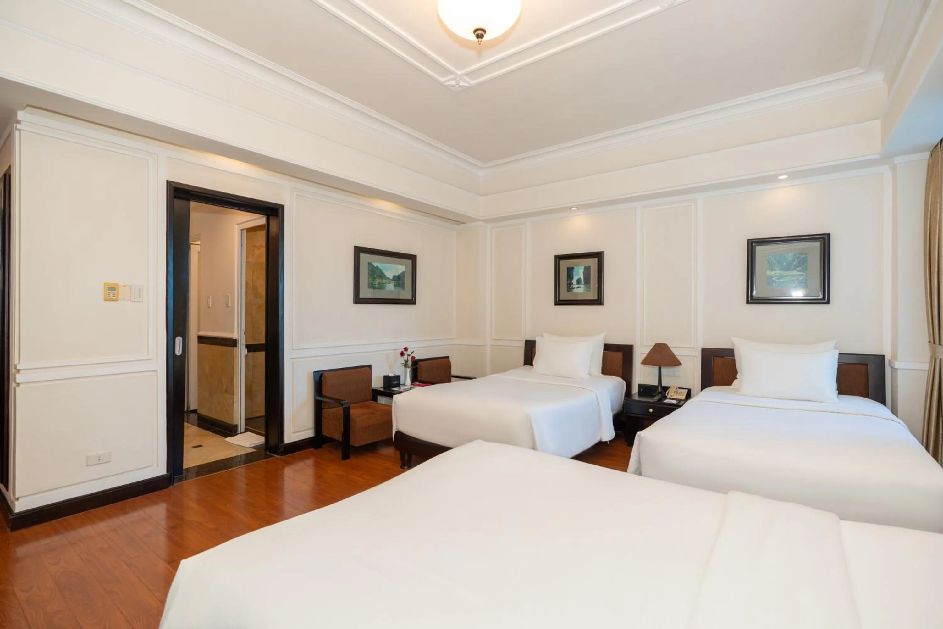 Bed in Ninh Binh Legend Hotel