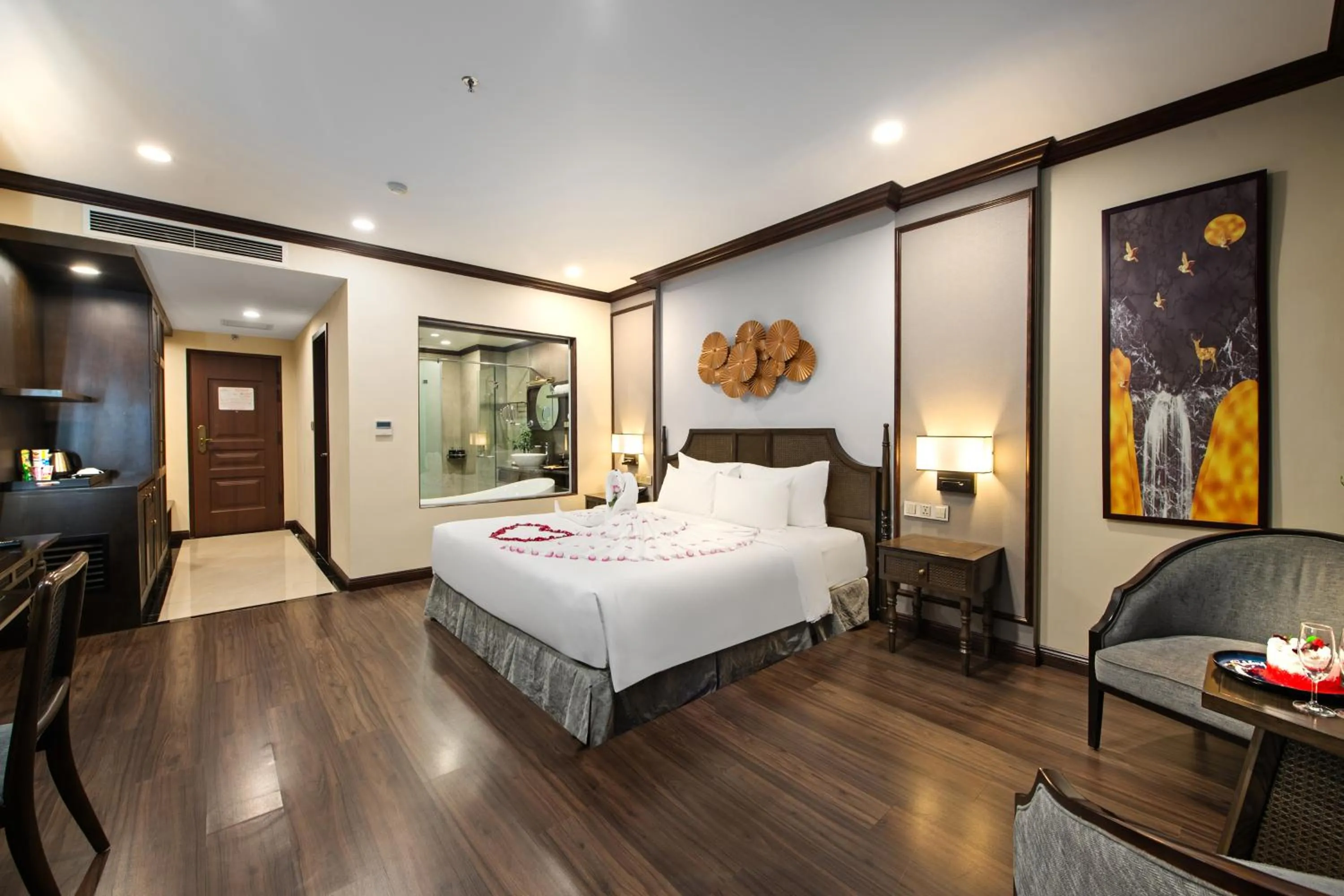 Bedroom, Bed in Ninh Binh Legend Hotel