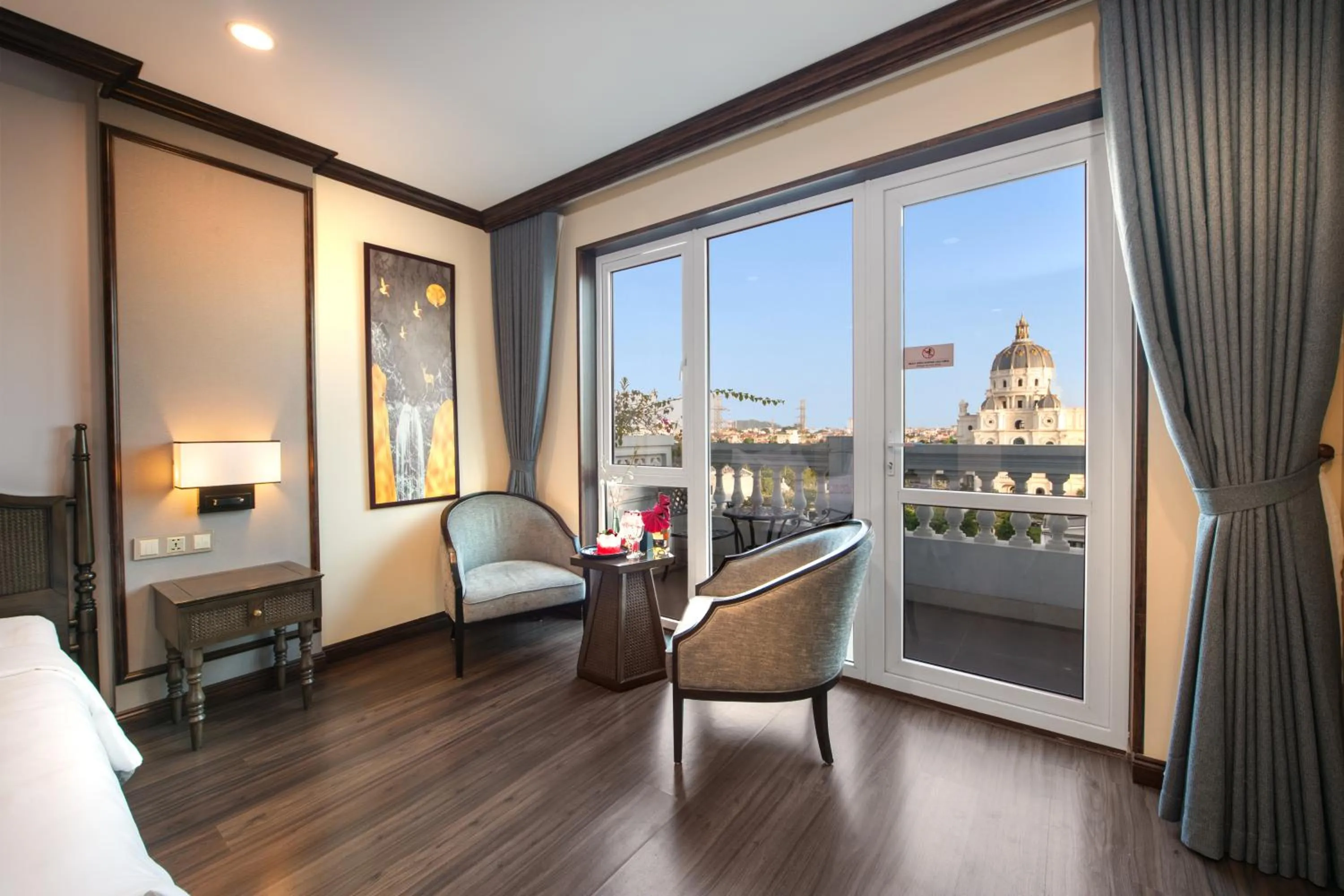 Bed in Ninh Binh Legend Hotel