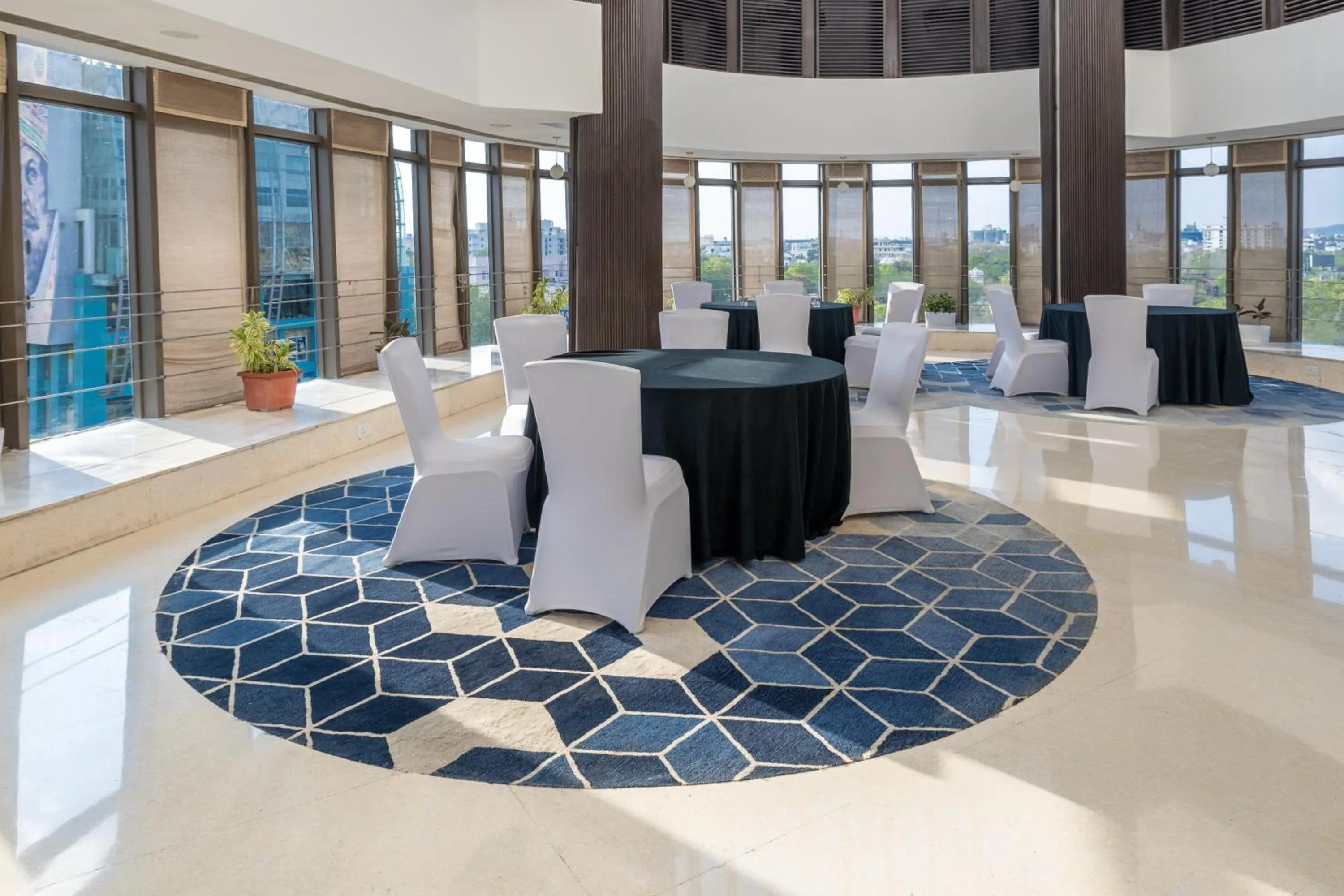 Seating area in Sunday Hotel Jaipur