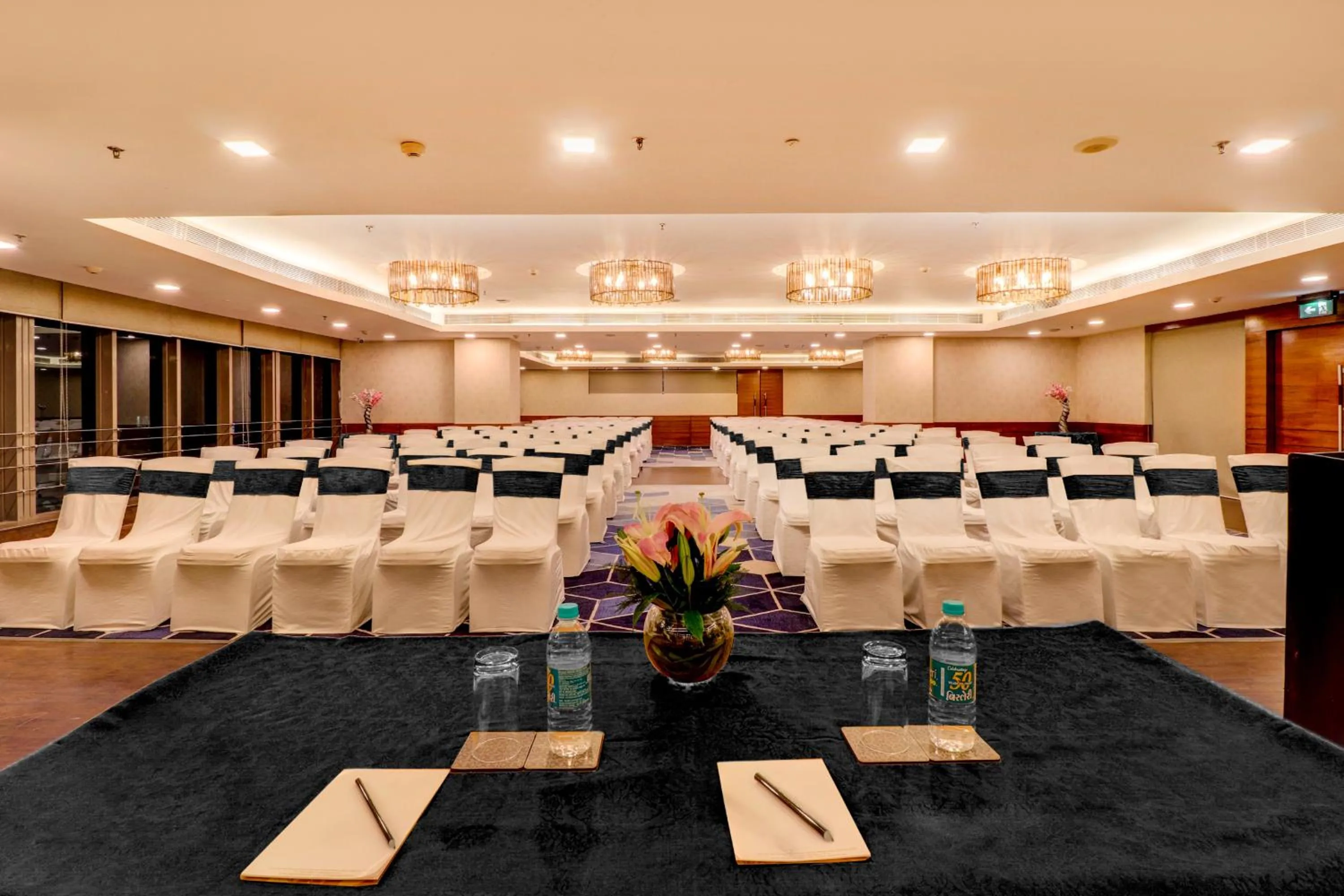 Business facilities in Sunday Hotel Jaipur