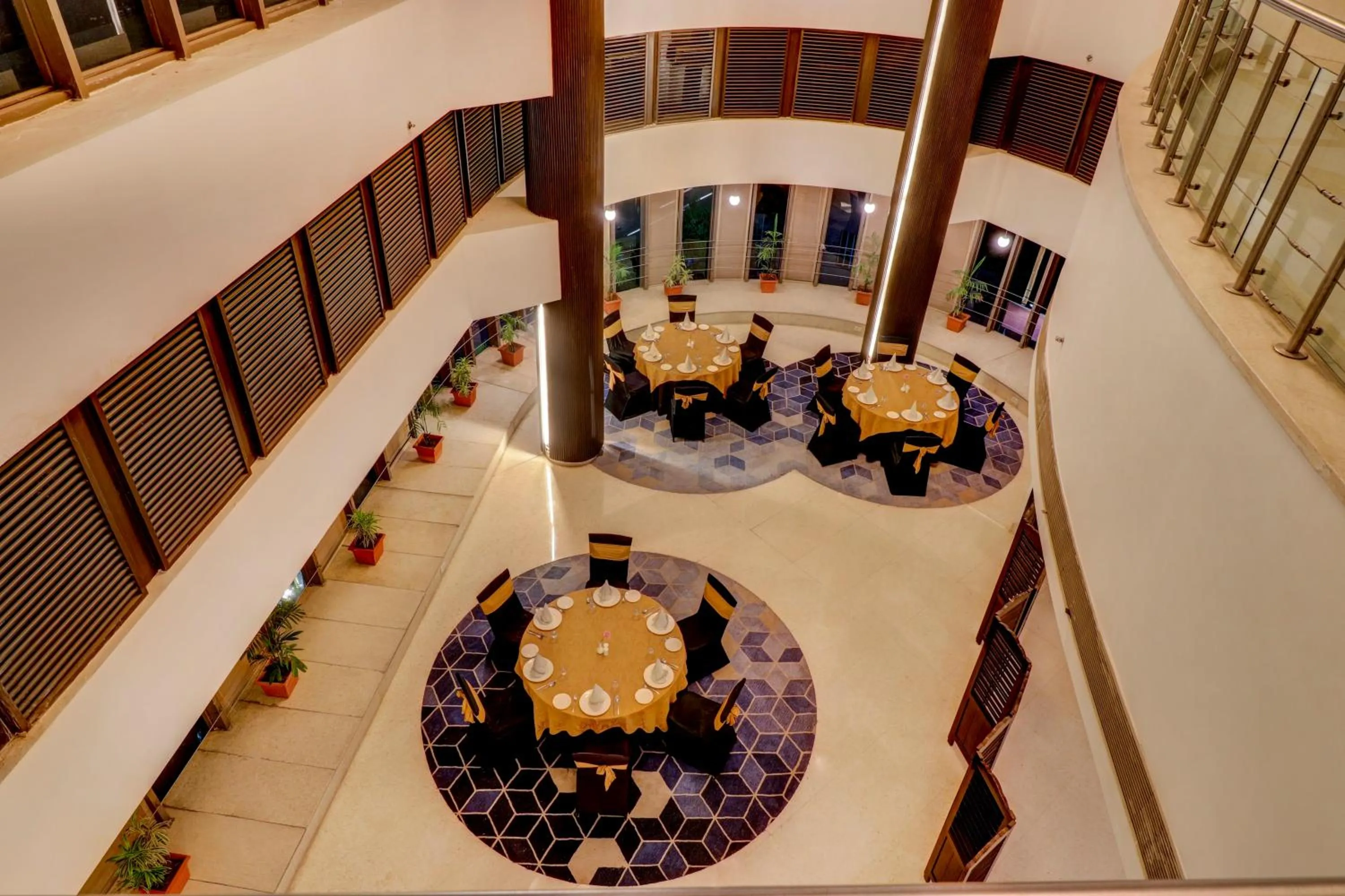 Seating area in Sunday Hotel Jaipur