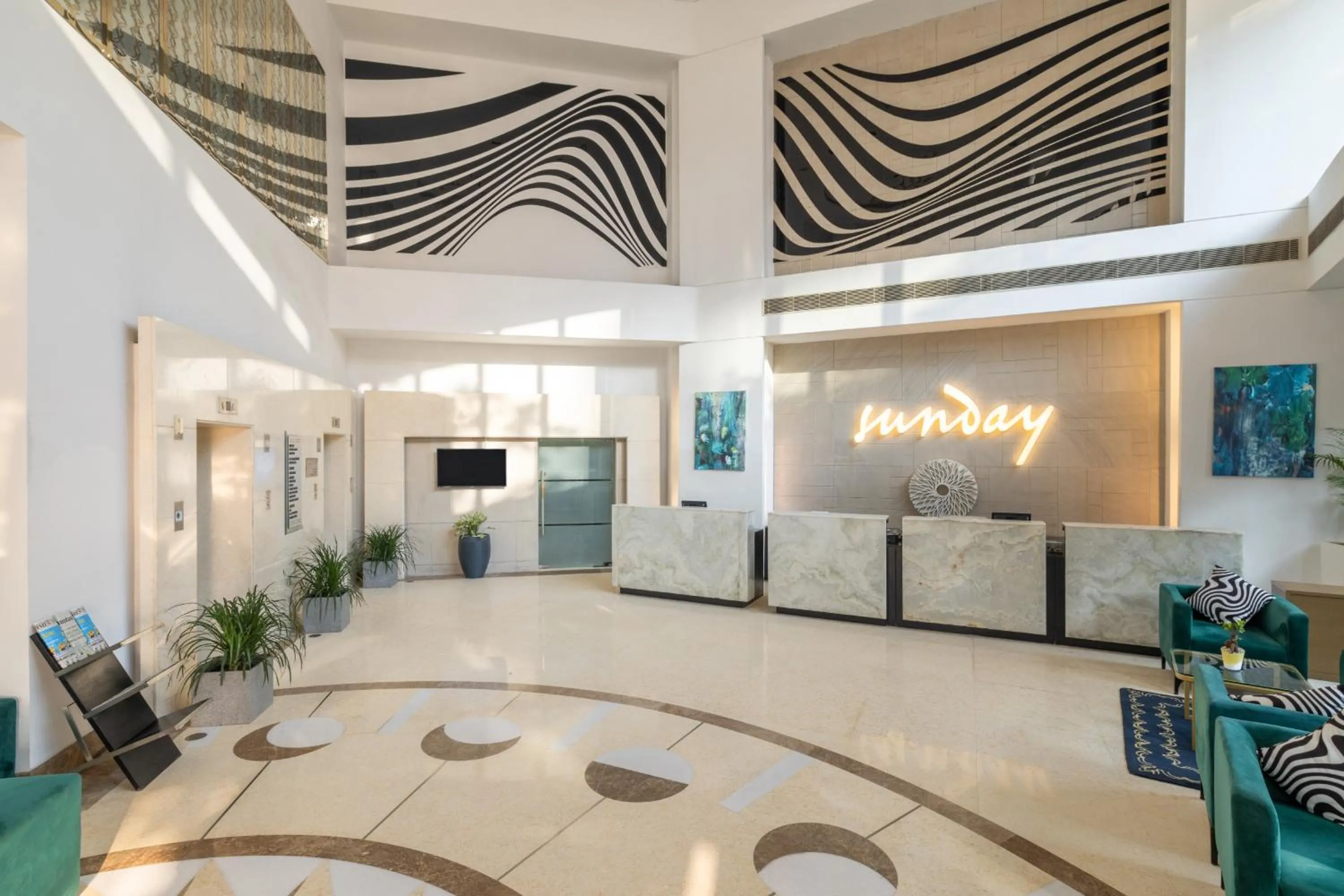 Lobby or reception in Sunday Hotel Jaipur