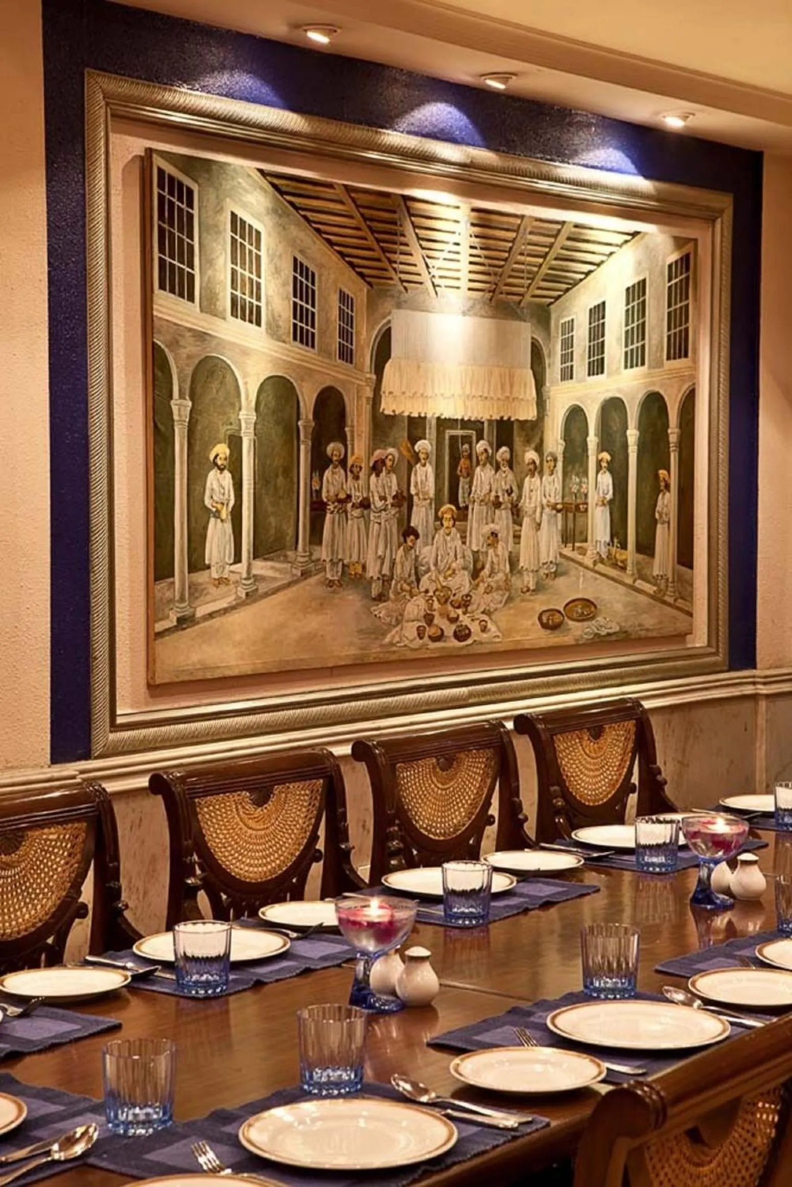 Restaurant/places to eat in The Bristol