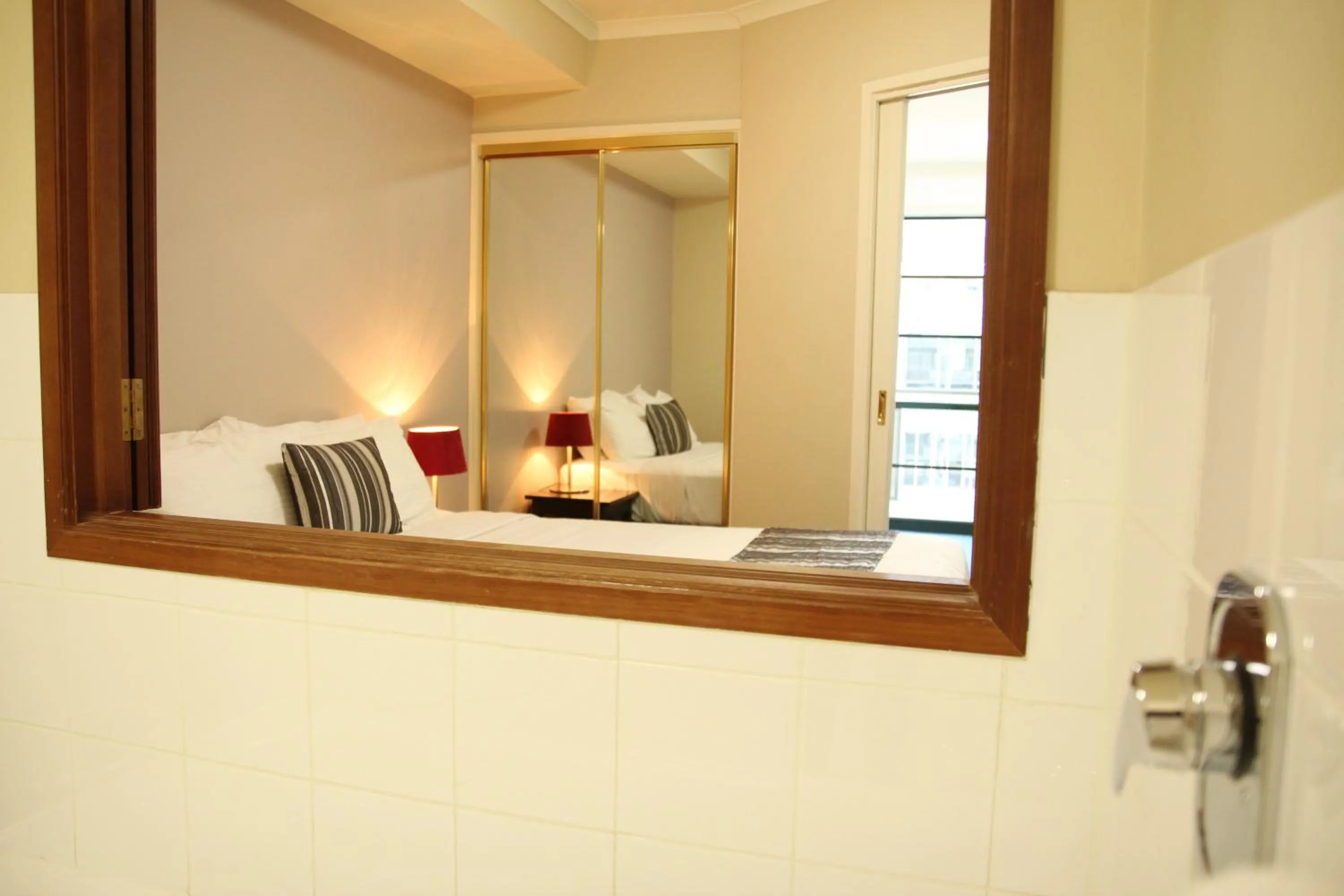 Bedroom in HarbourView Apartment Hotel (now Arrow on Spencer)