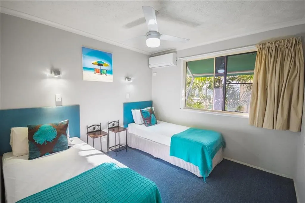 Bed in Airlie Apartments