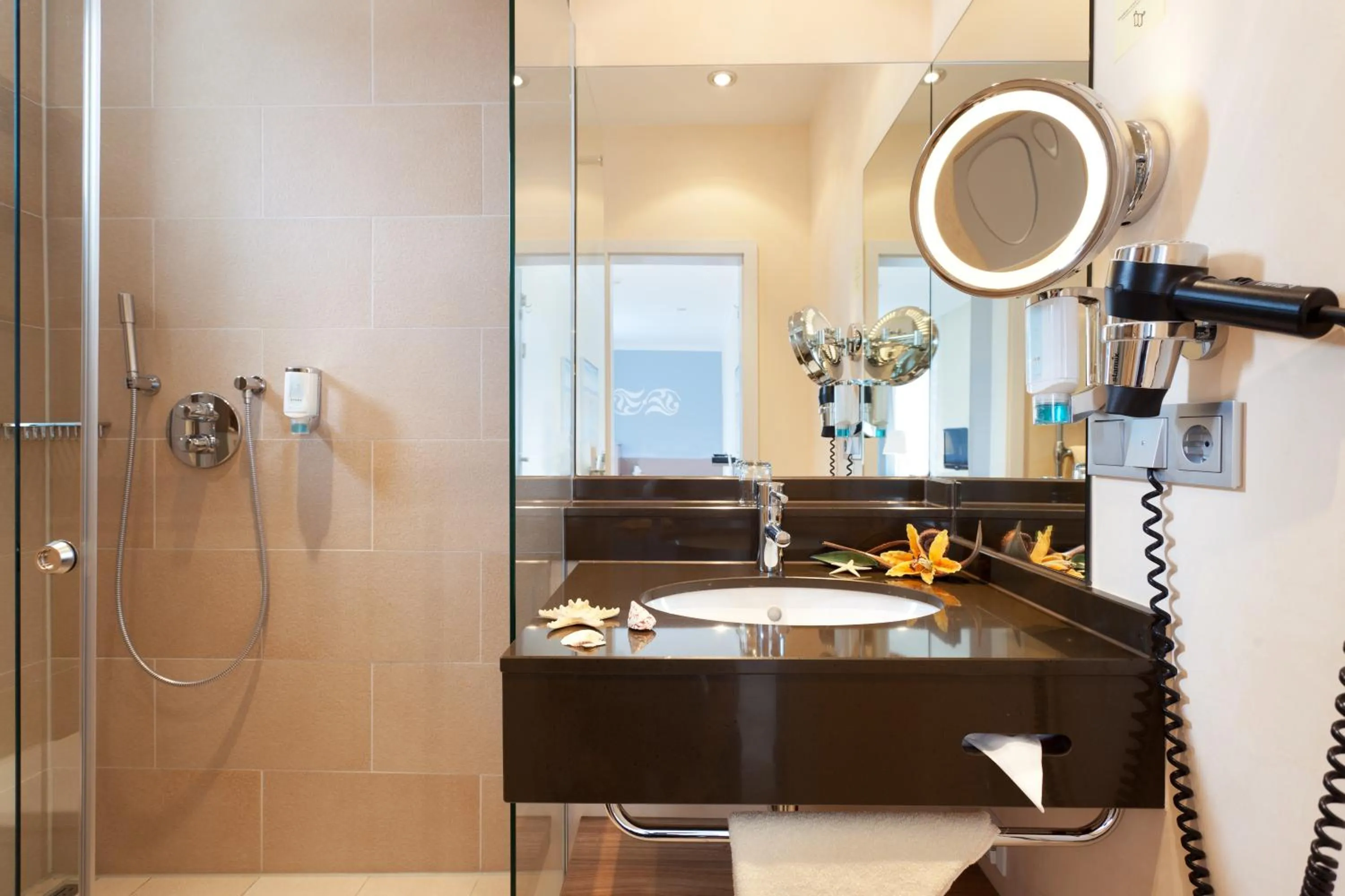 Bathroom in Strandhotel Georgshöhe