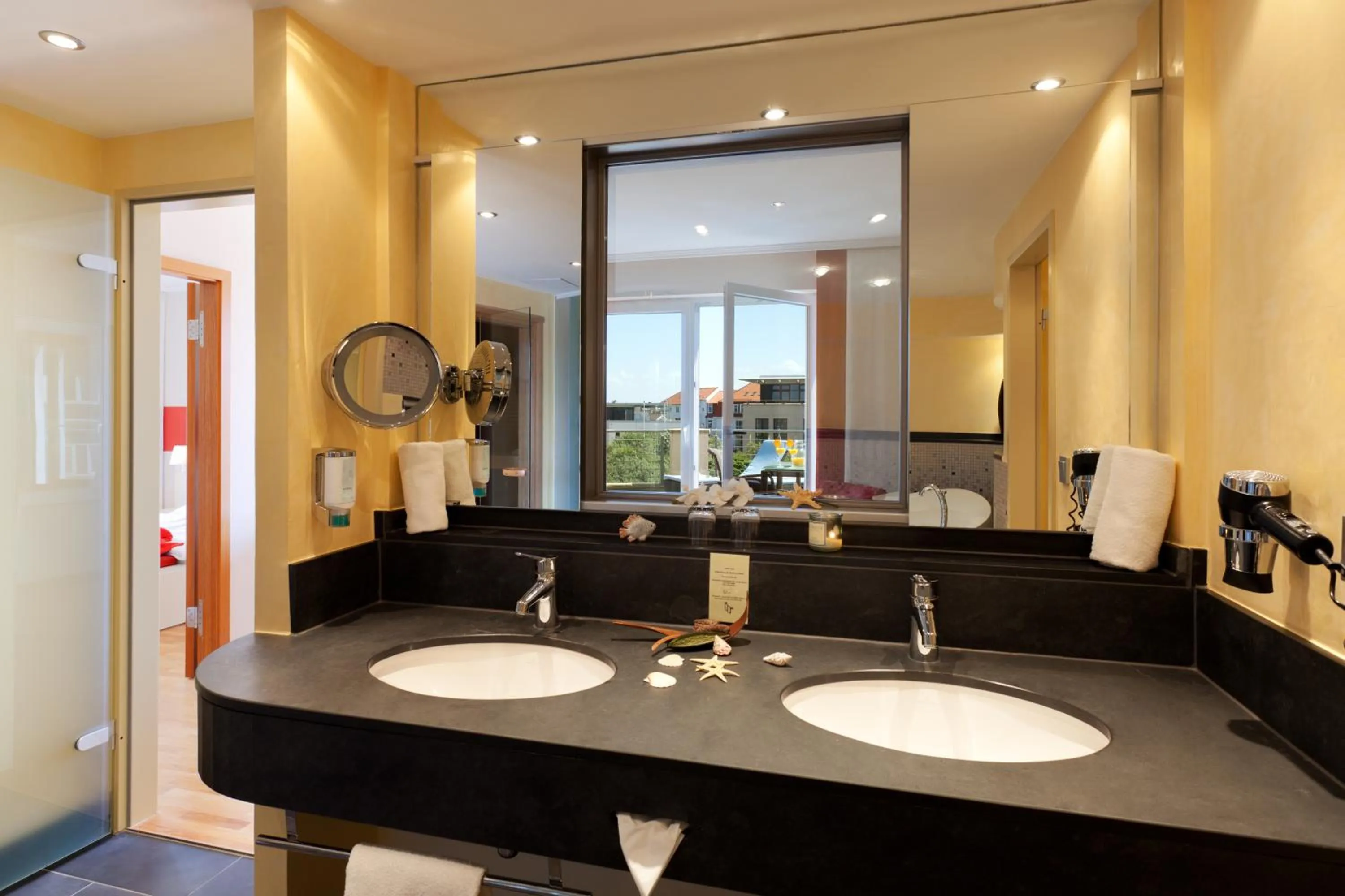 Bathroom in Strandhotel Georgshöhe