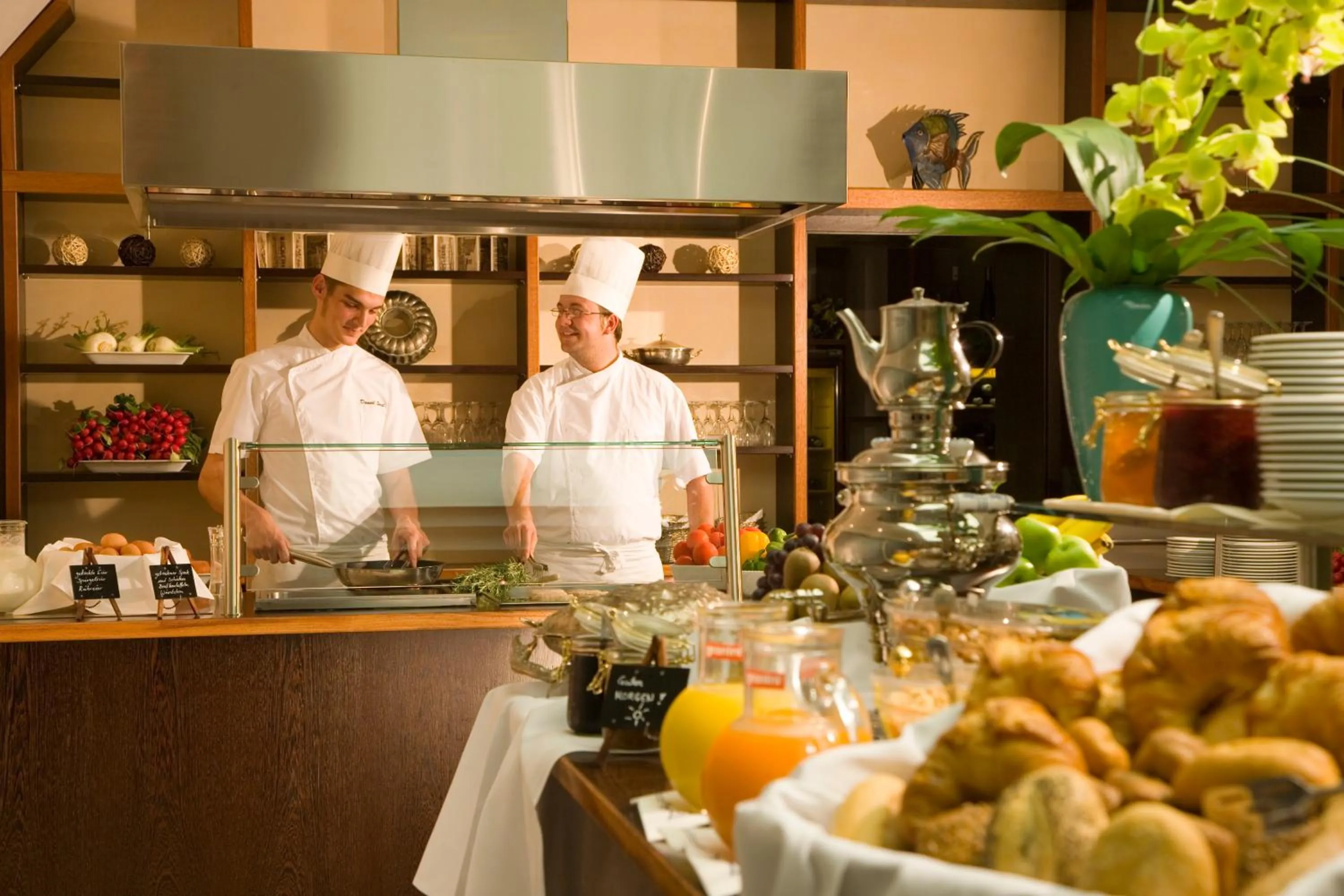 Buffet breakfast in Strandhotel Georgshöhe