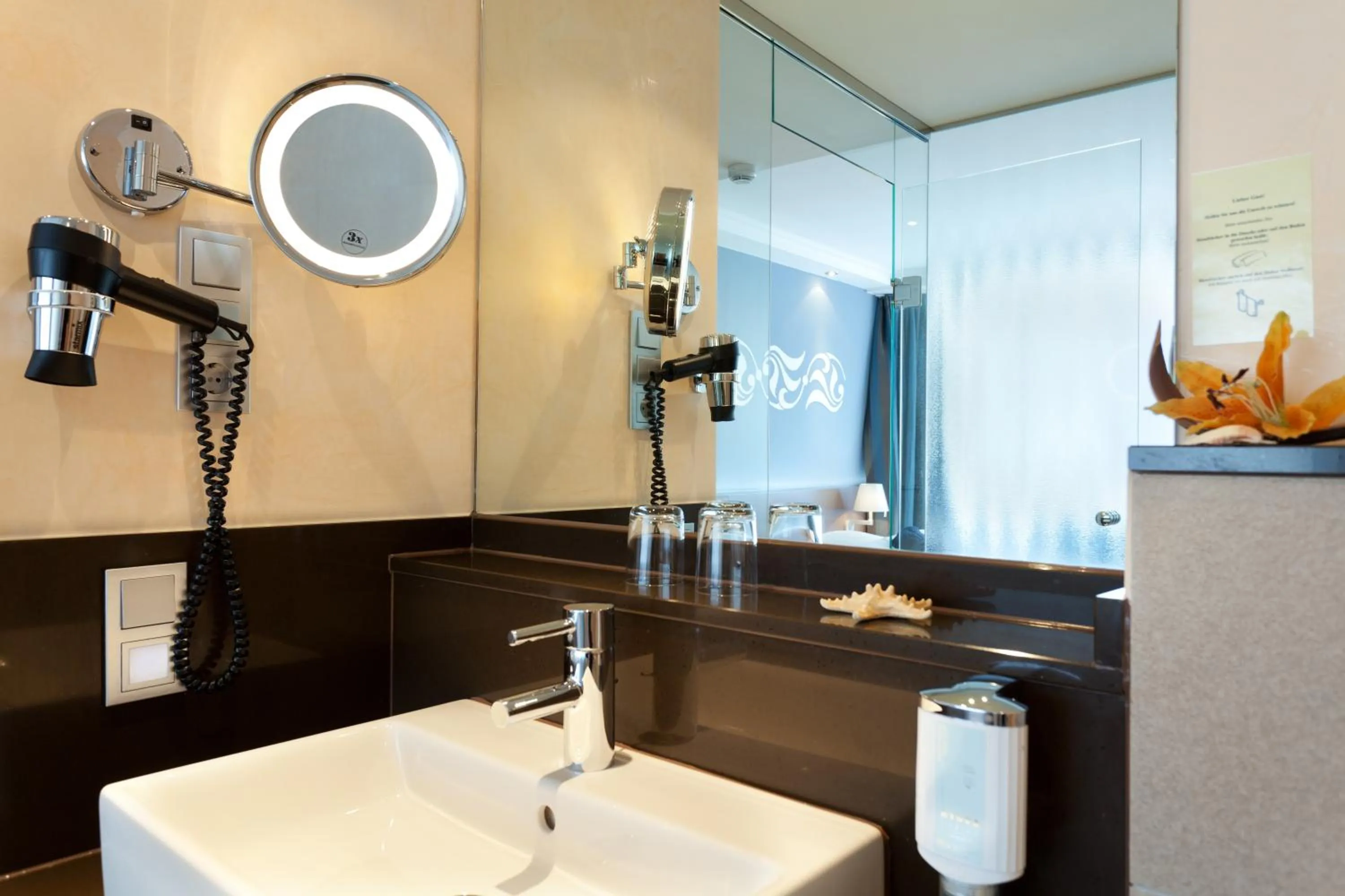 Bathroom in Strandhotel Georgshöhe