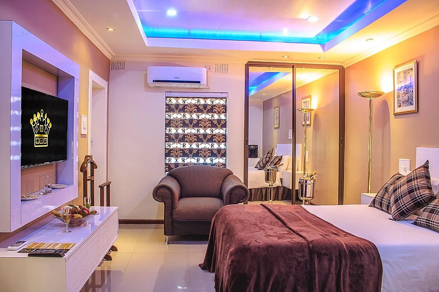 Property logo or sign, Bed in New Fairmount Hotel and Casino