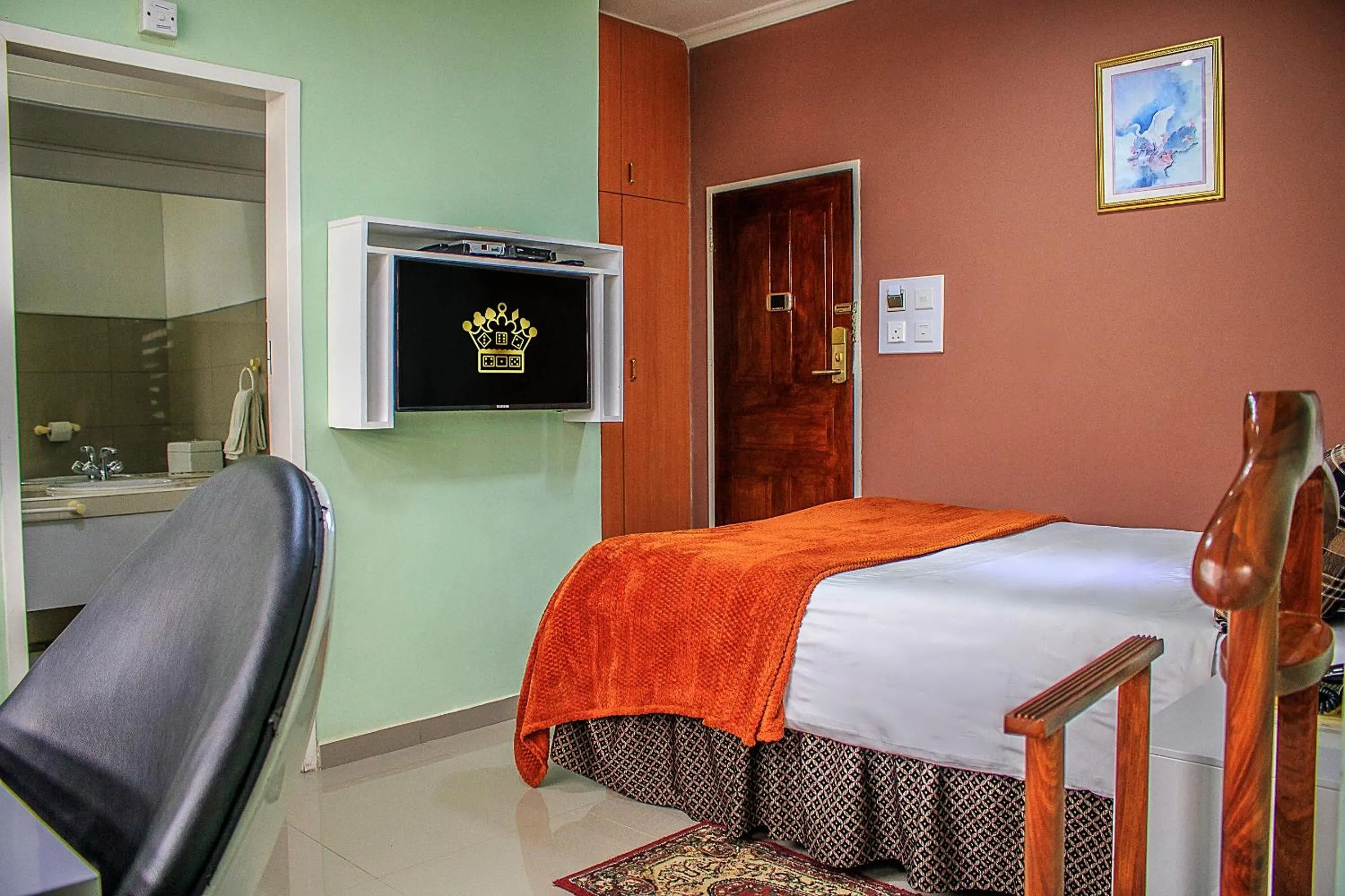 TV and multimedia, Bed in New Fairmount Hotel and Casino