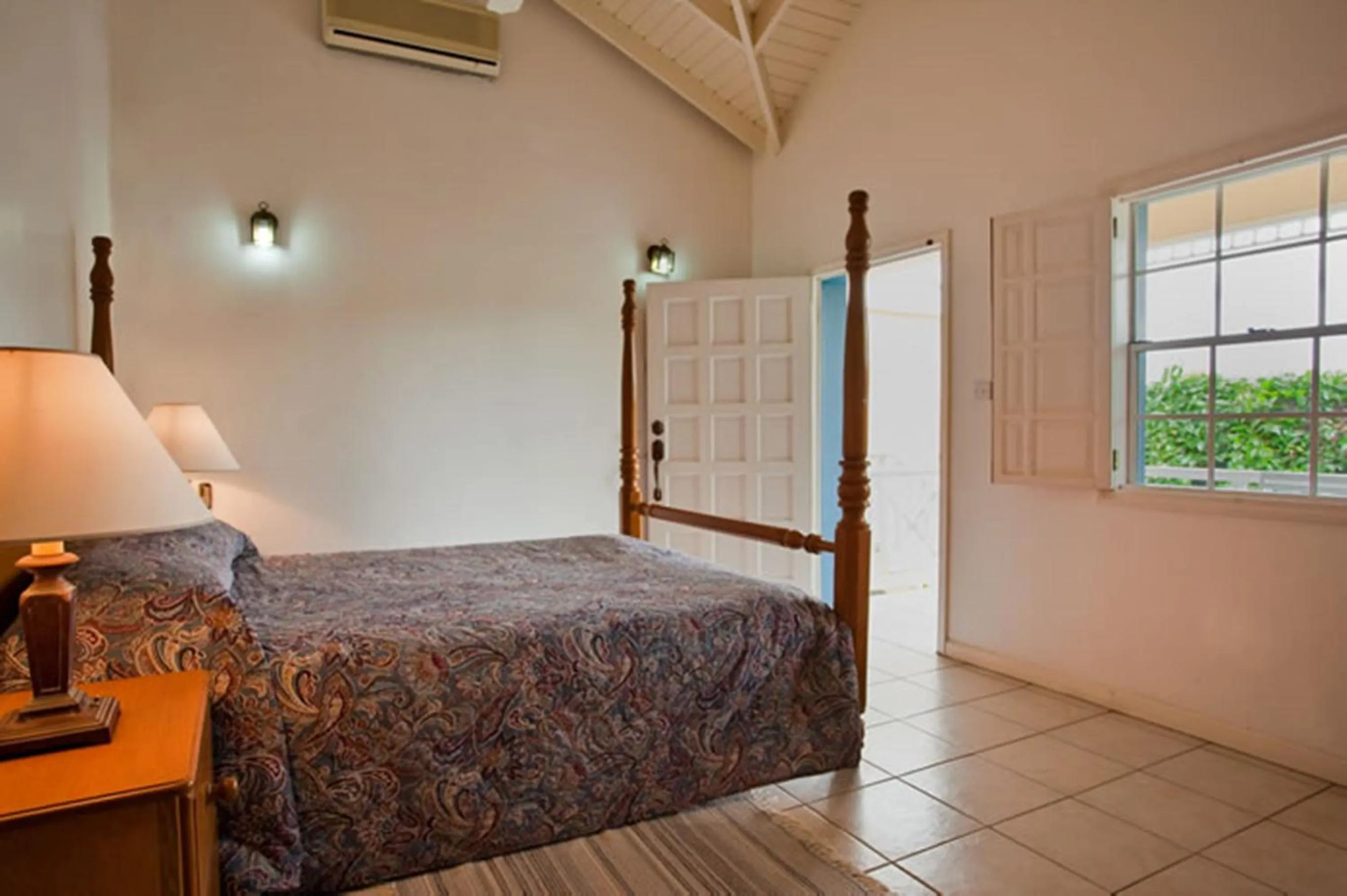 Bedroom, Bed in Villa Beach Cottages