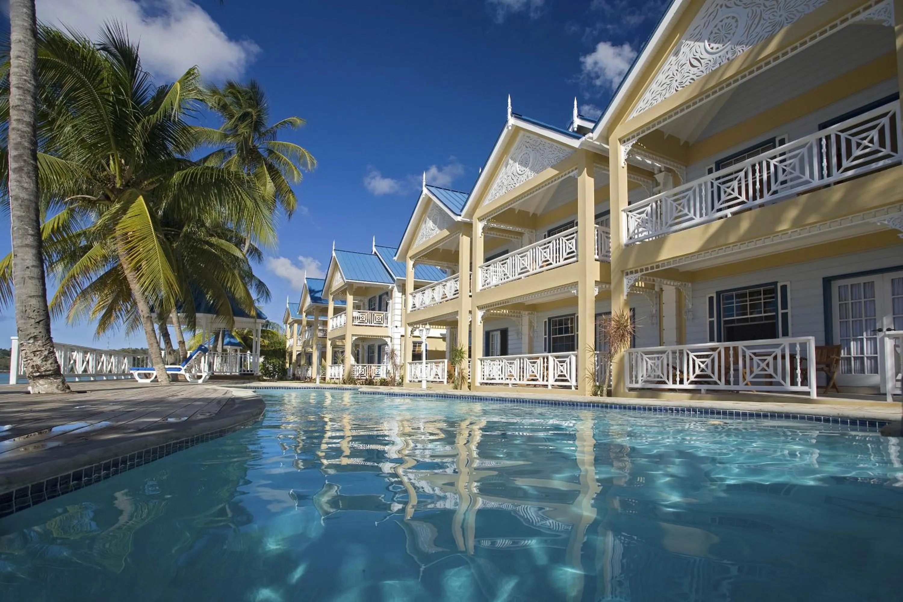 Property building in Villa Beach Cottages
