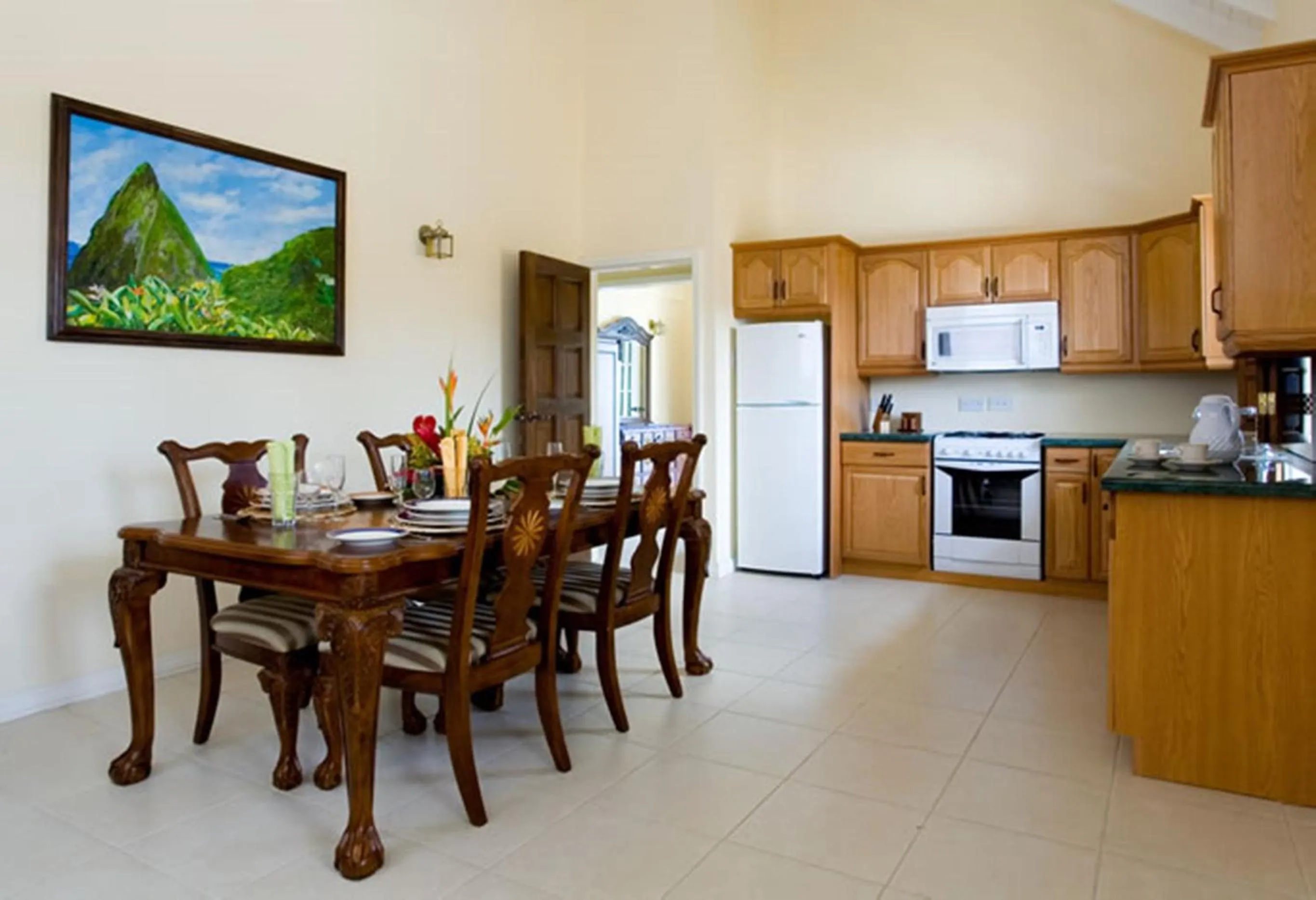 Kitchen or kitchenette in Villa Beach Cottages
