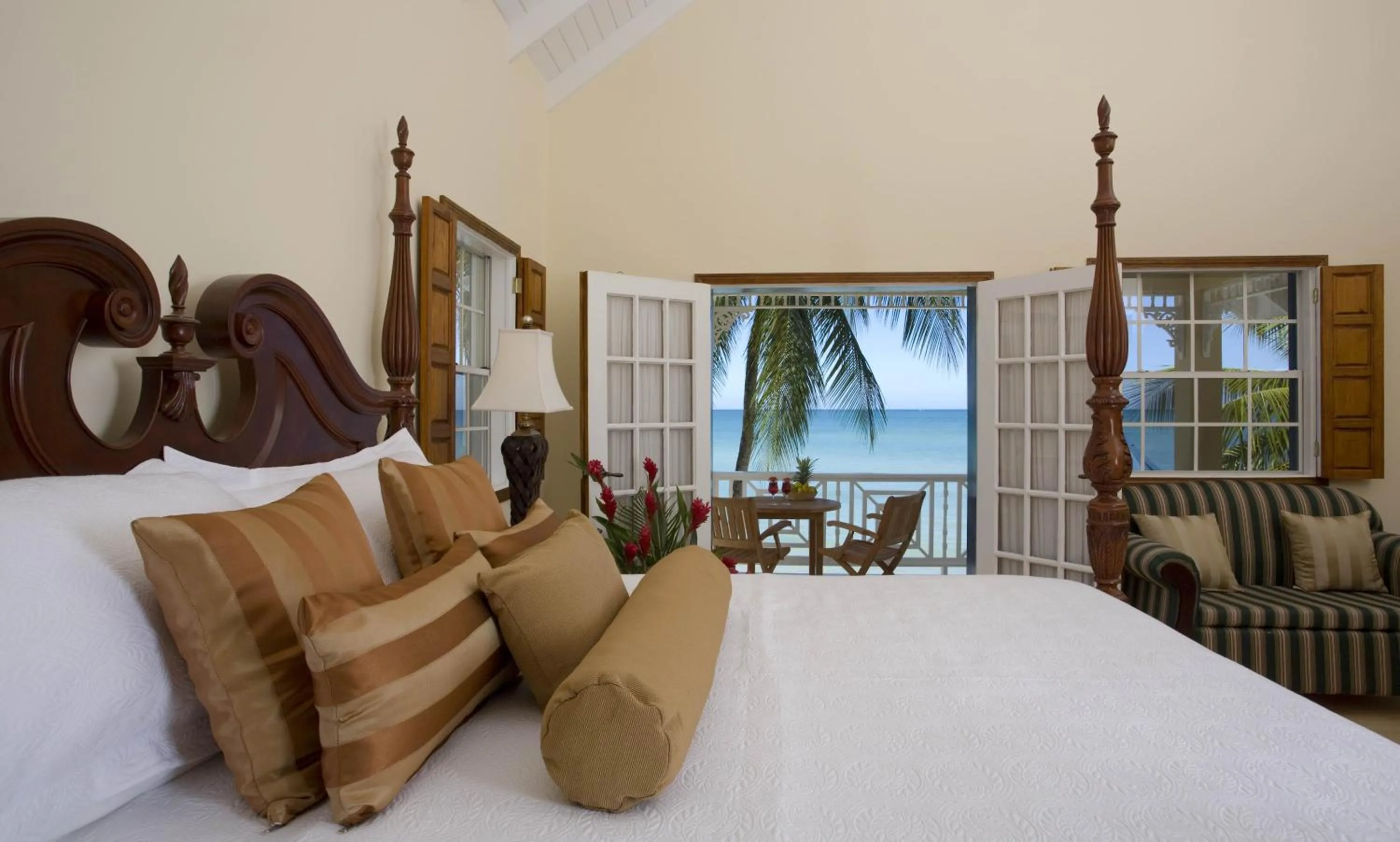 Bedroom, Bed in Villa Beach Cottages