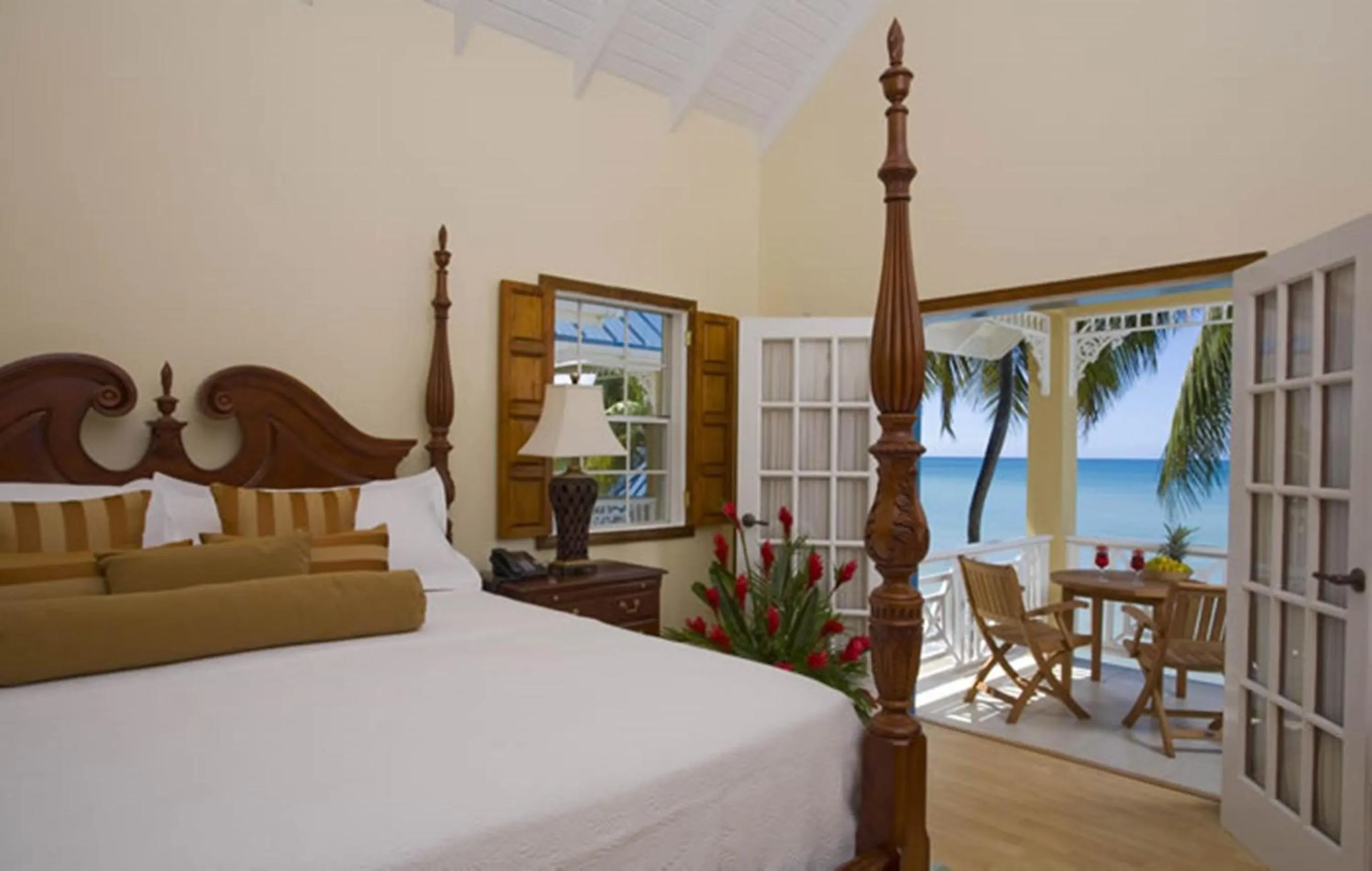 Balcony/Terrace, Bed in Villa Beach Cottages
