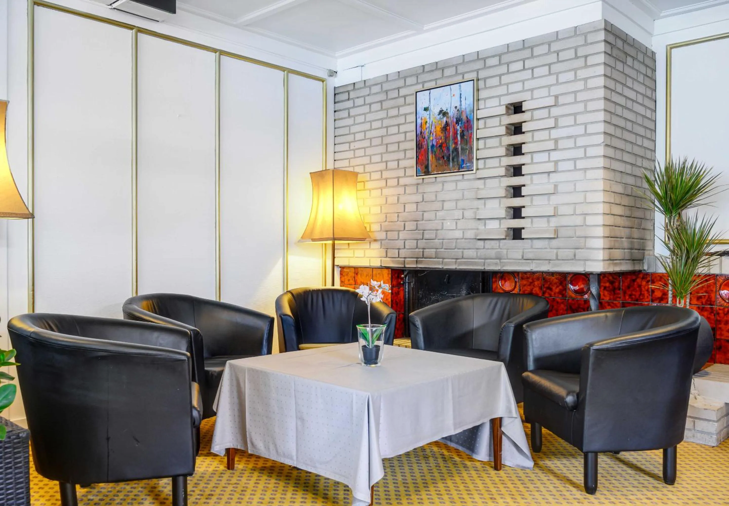 Seating area in Hotel Menstrup Kro