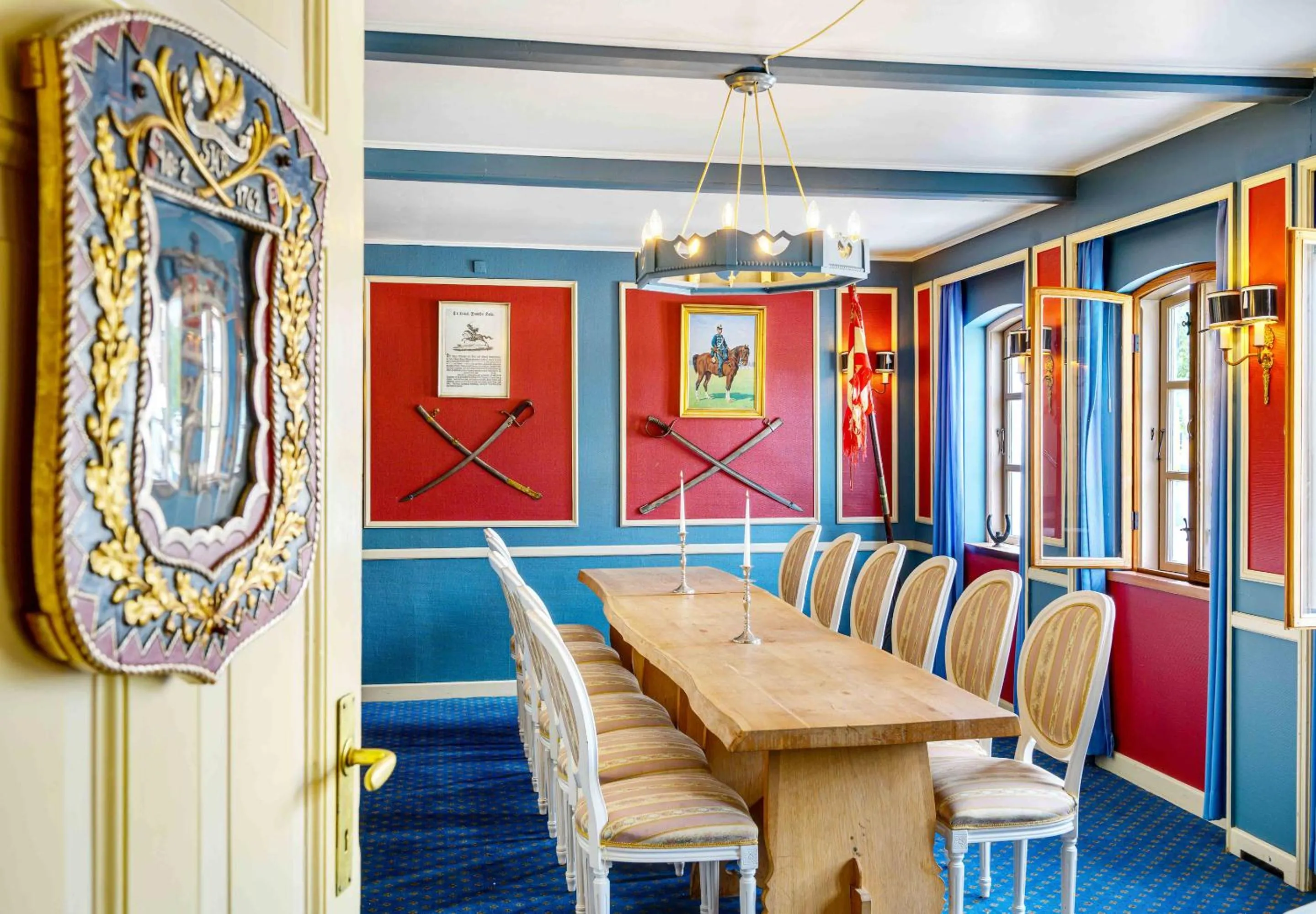 Seating area in Hotel Menstrup Kro