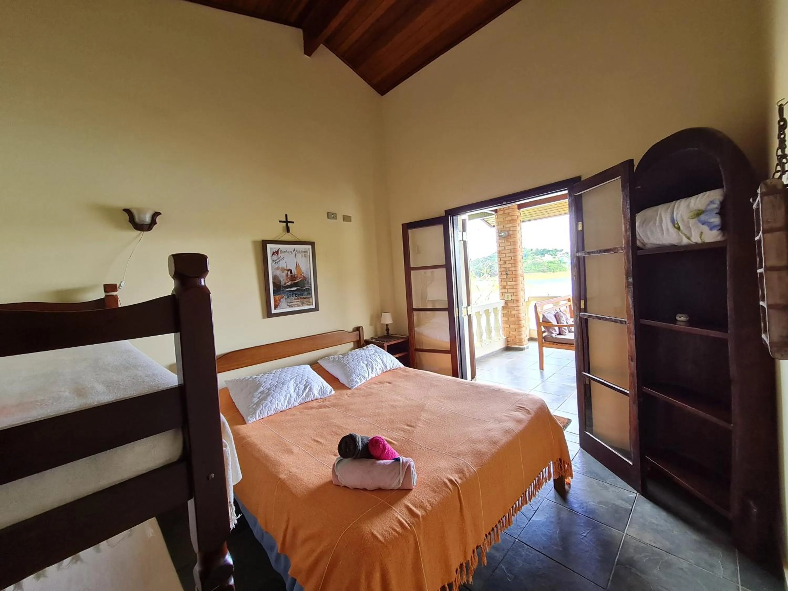 Bed in Chalé Karin Sampaio