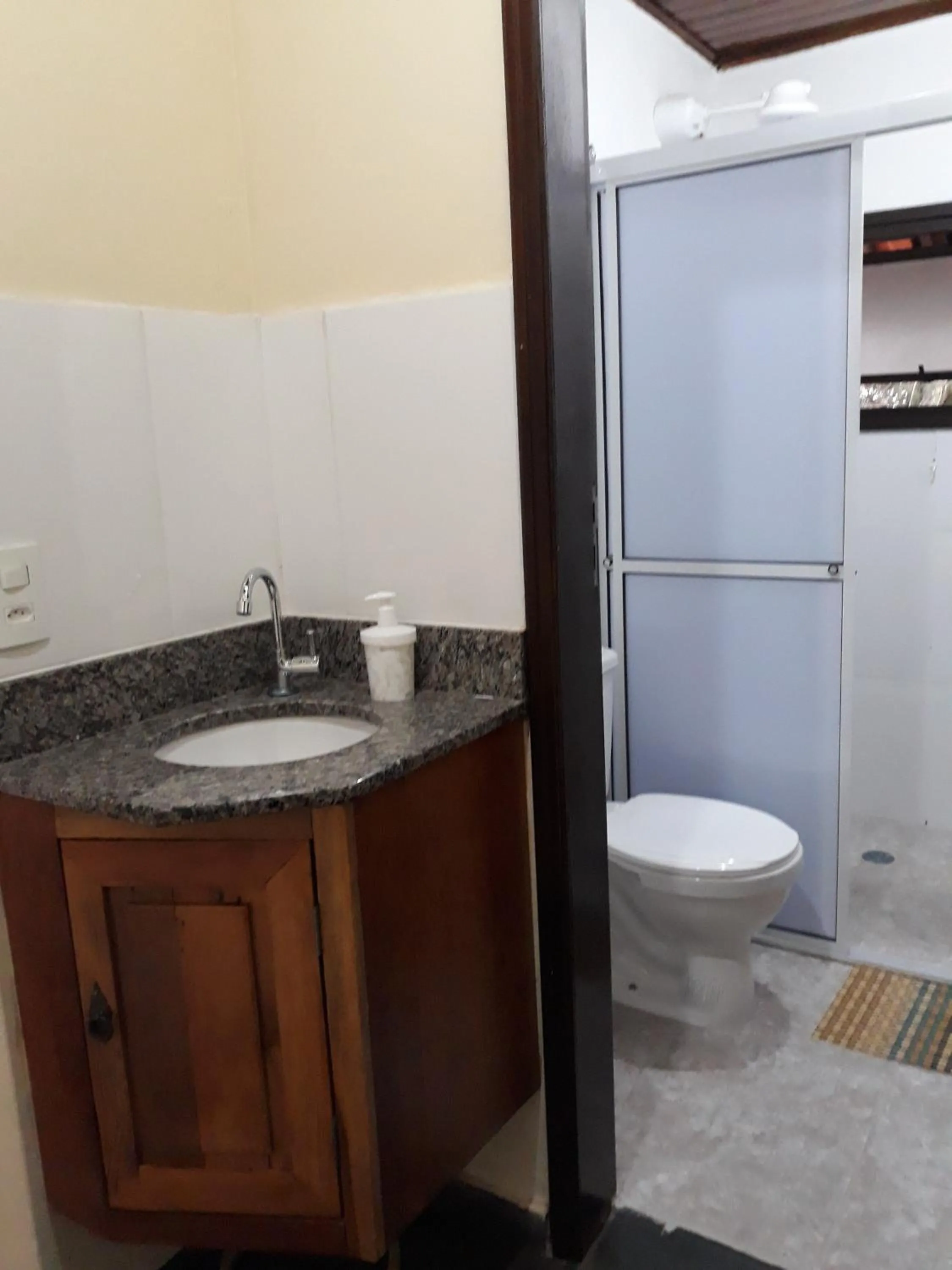 Bathroom in Chalé Karin Sampaio