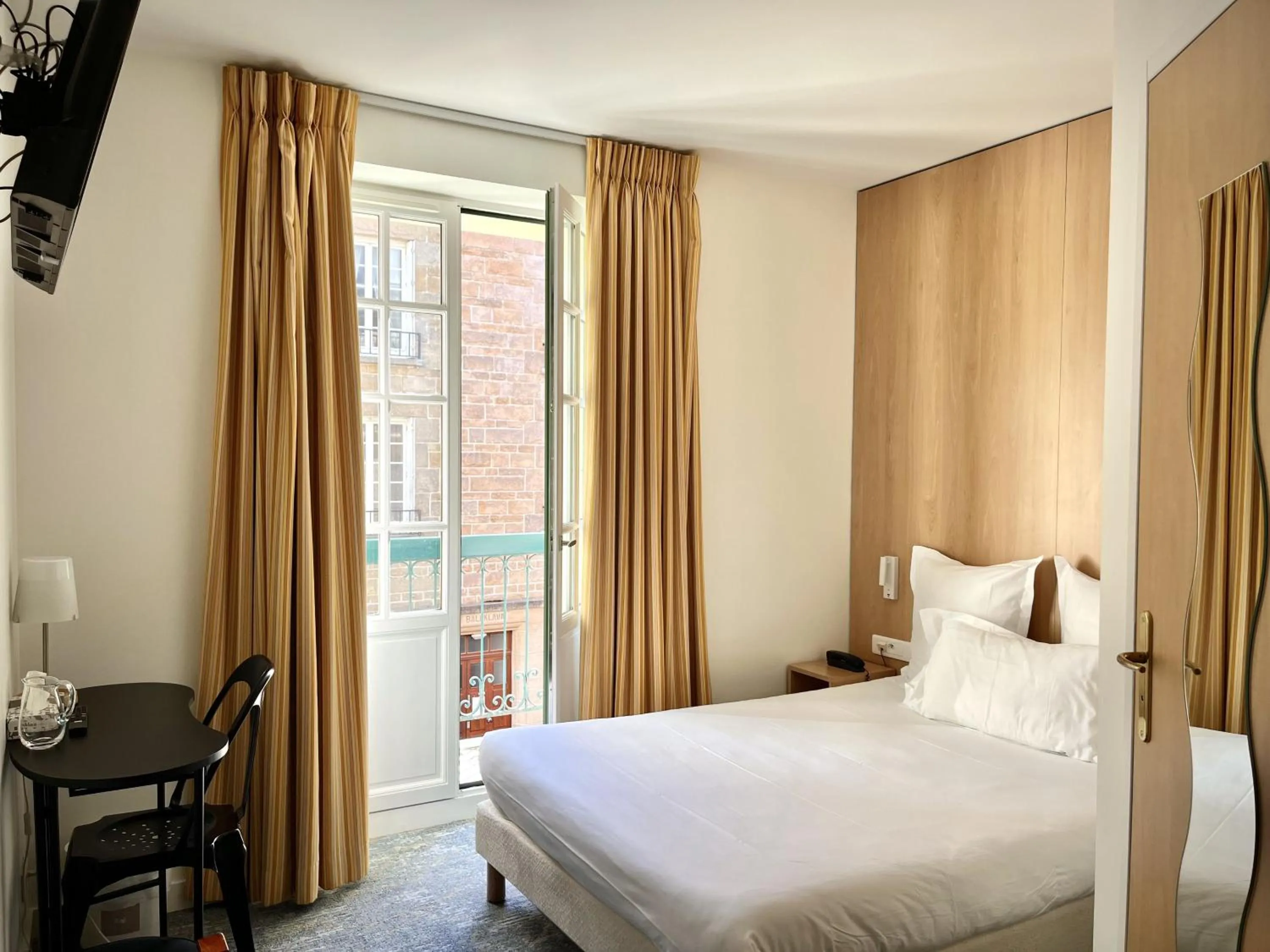 Bed in Hotel Balmoral Dinard