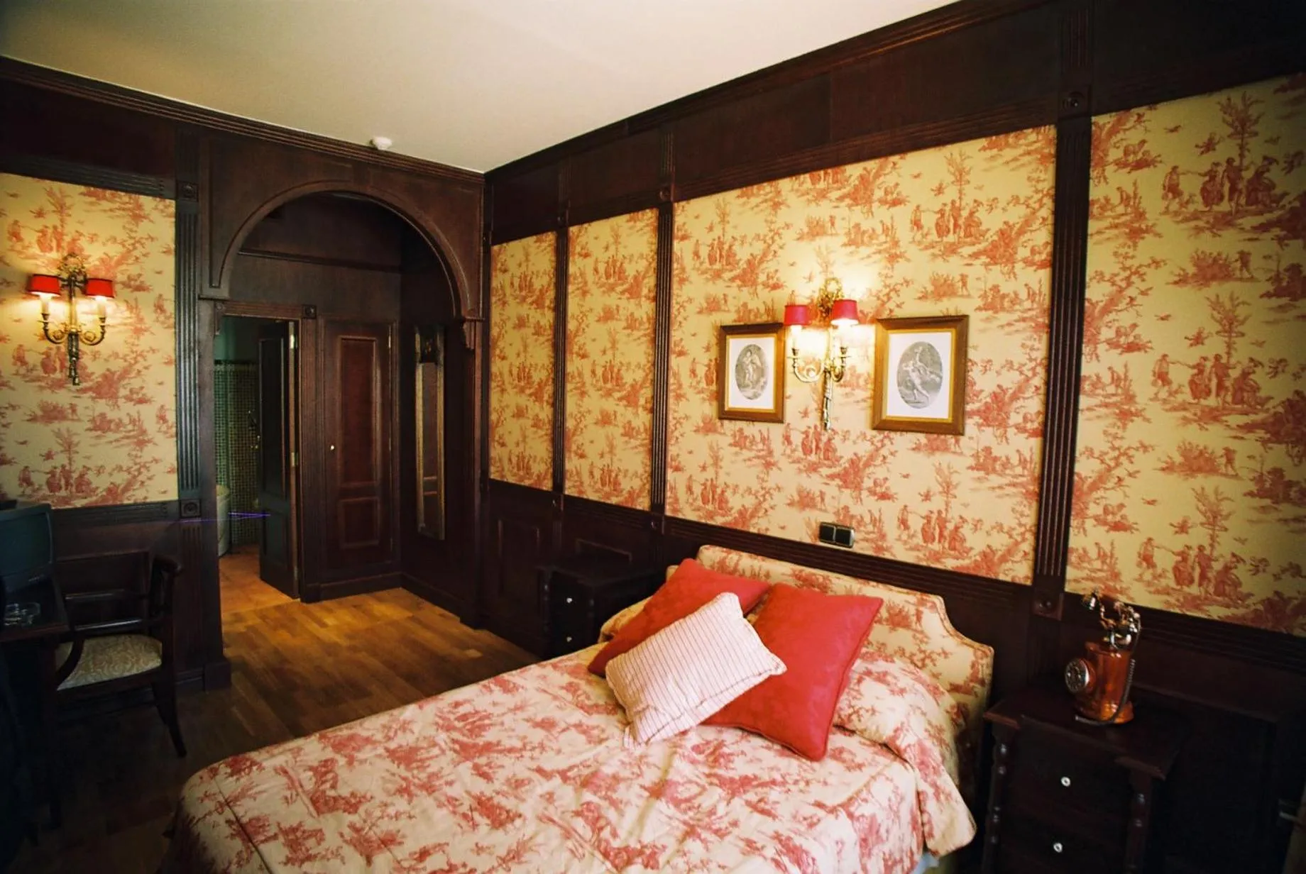 Bed in Hotel Juan Carlos I