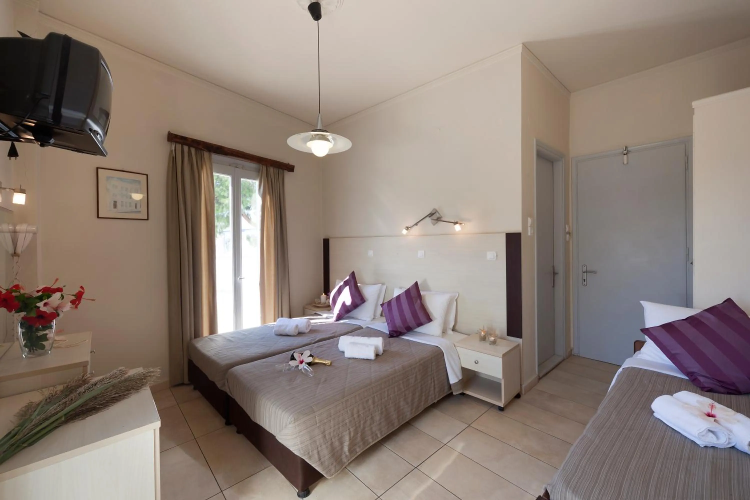 Bed in Francoise Hotel