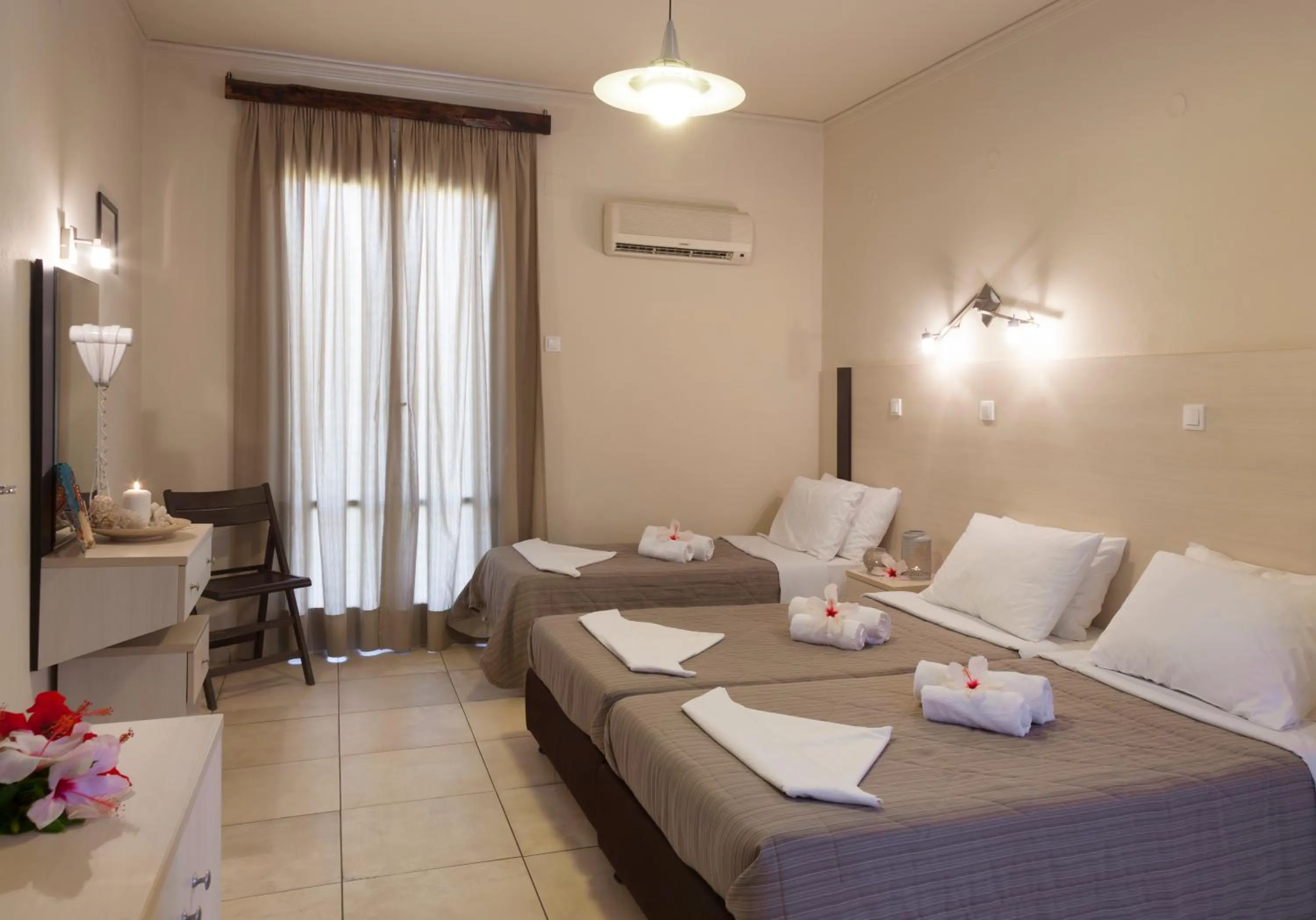 Photo of the whole room, Bed in Francoise Hotel