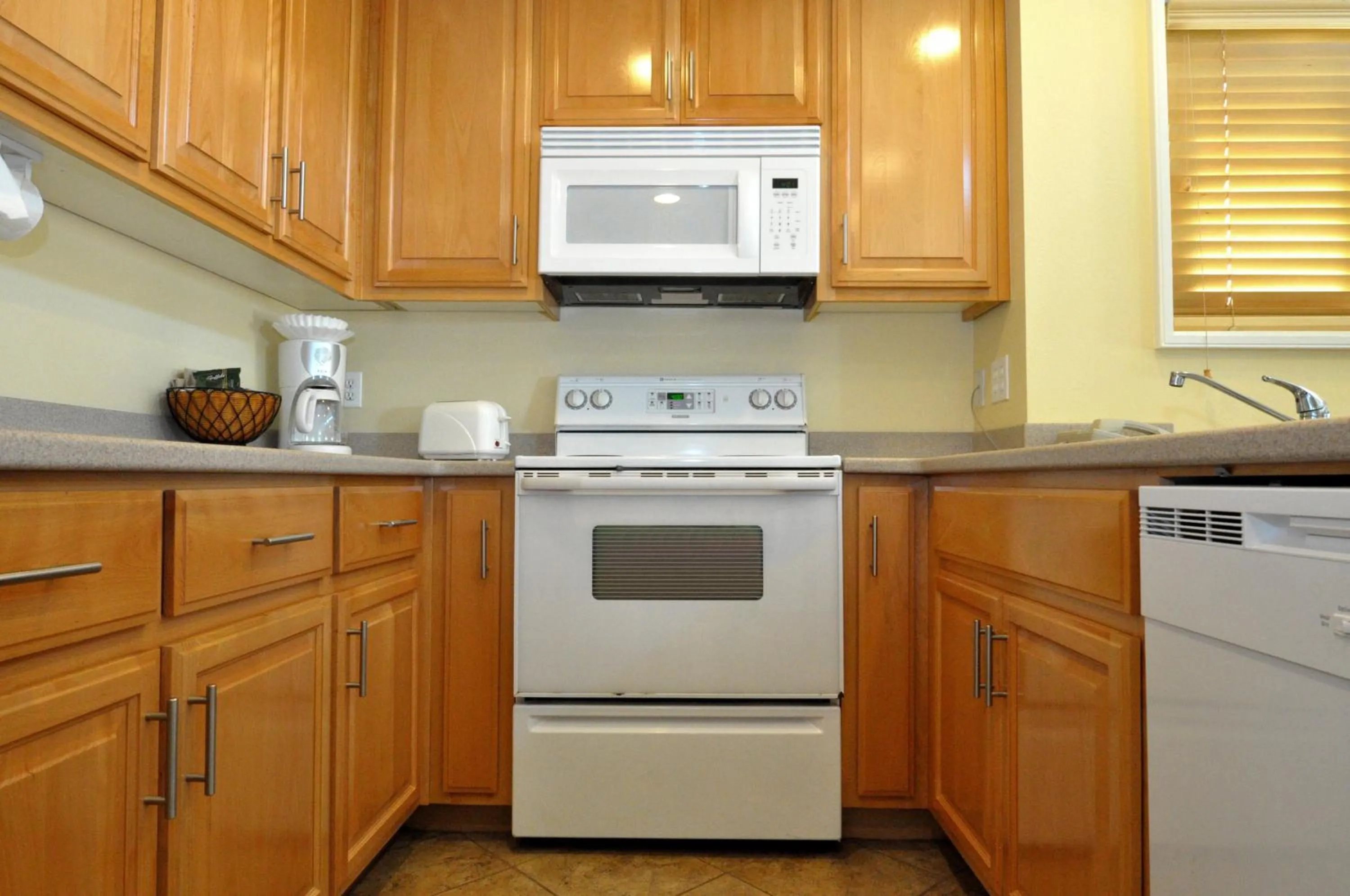 Kitchen or kitchenette, Kitchen/Kitchenette in Aquamarine Villas