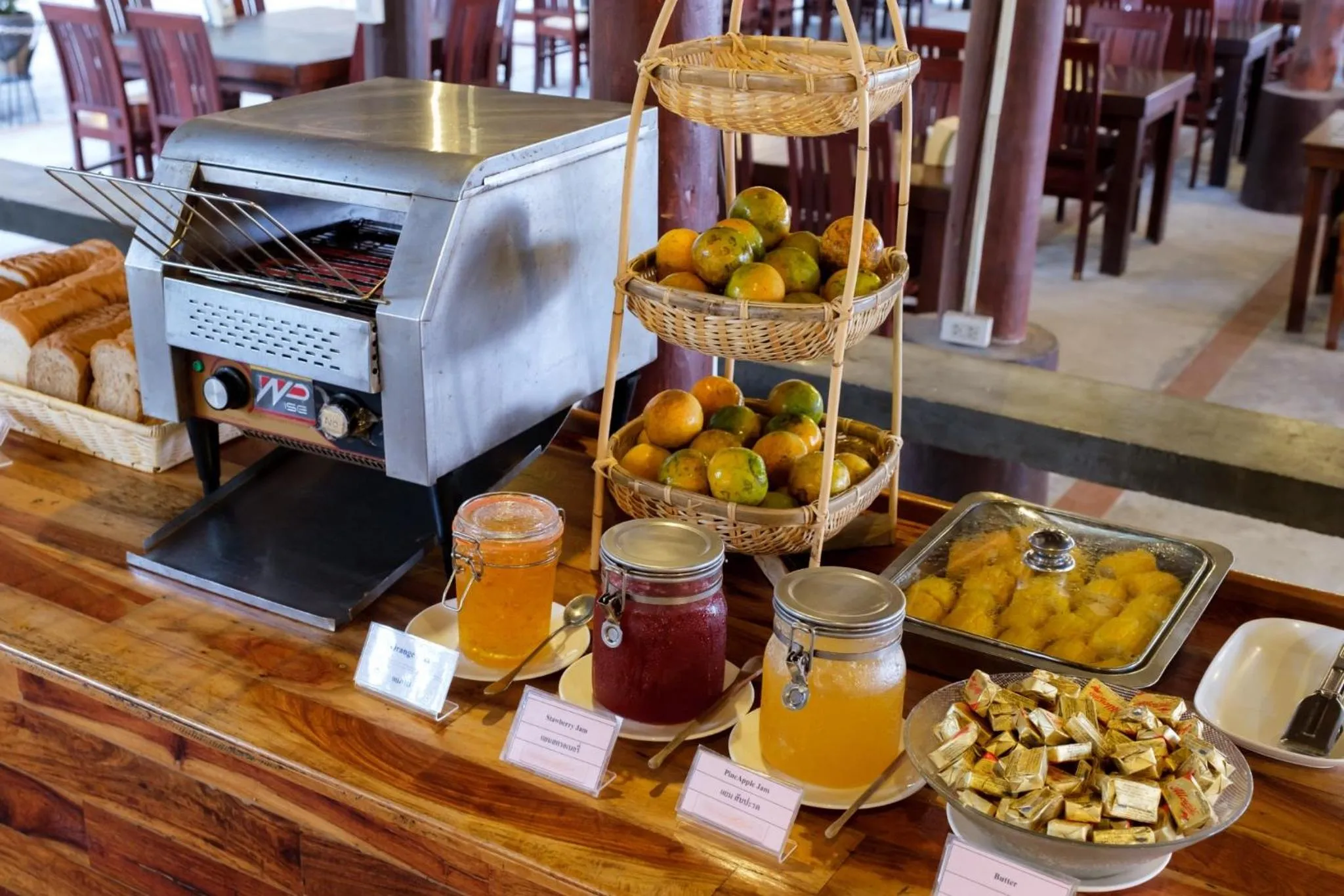 Buffet breakfast in Bundhaya Resort