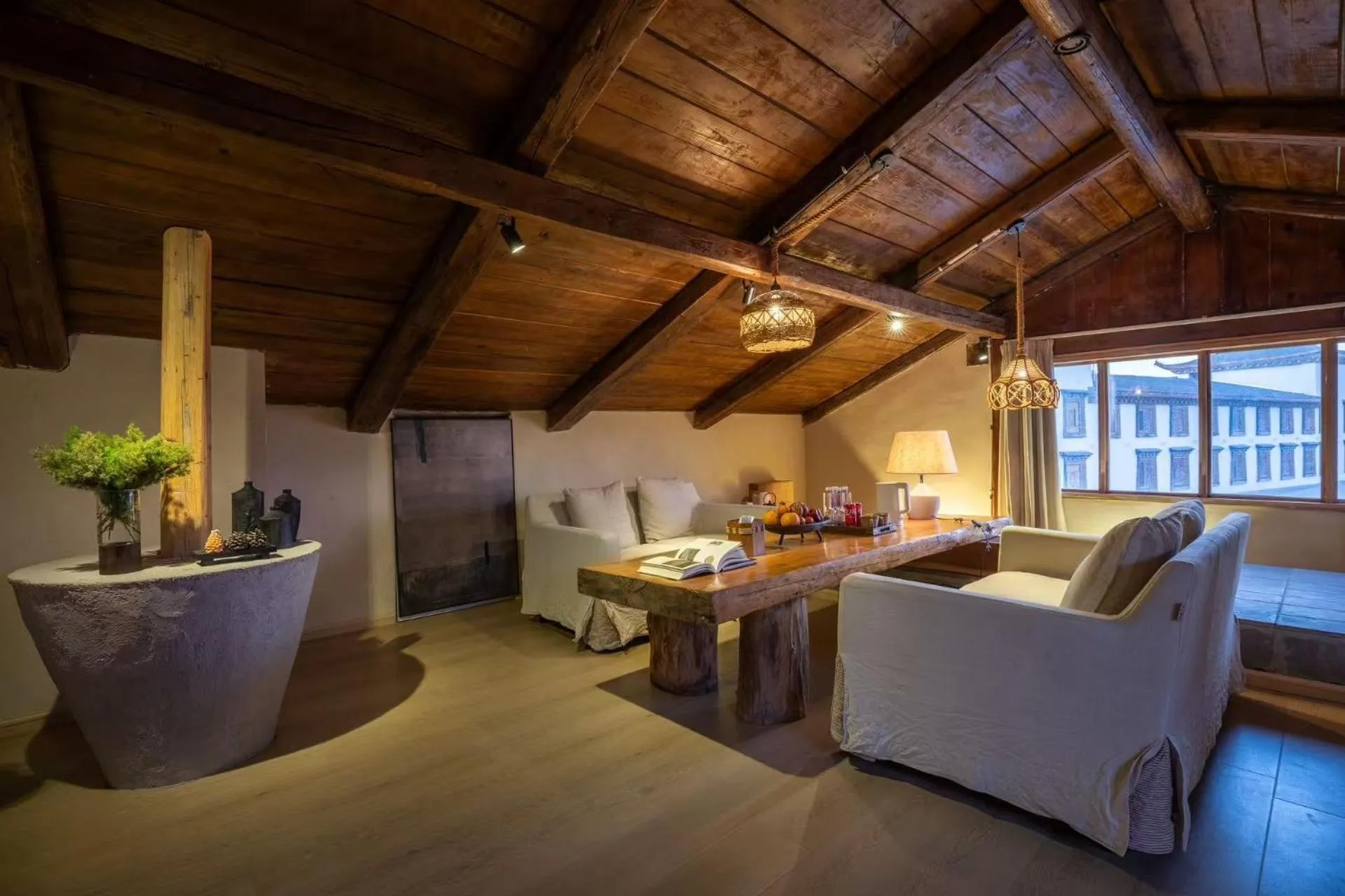 Shangri-La Karesansui Hotel