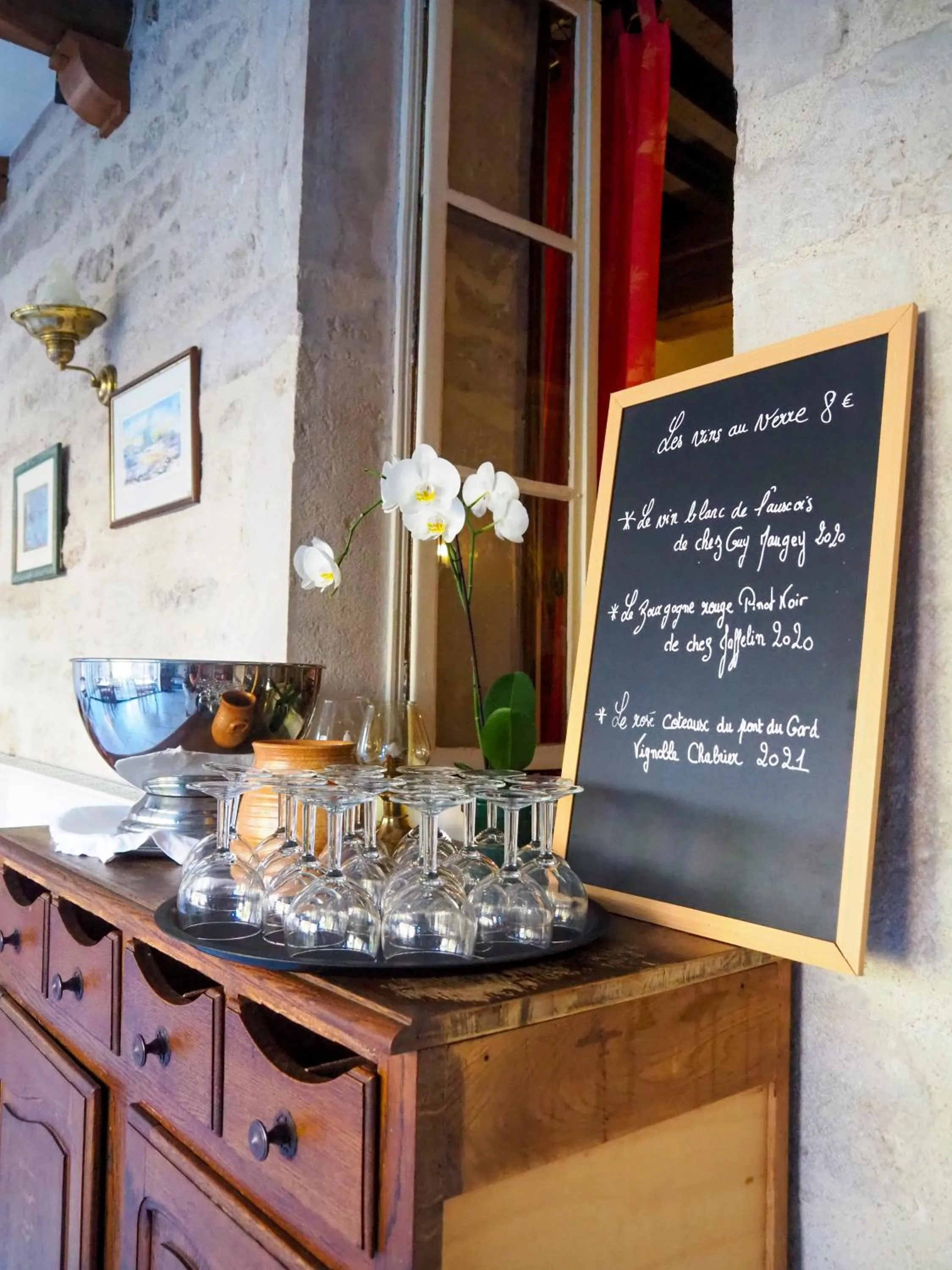 Restaurant/places to eat in Hostellerie Du Chateau