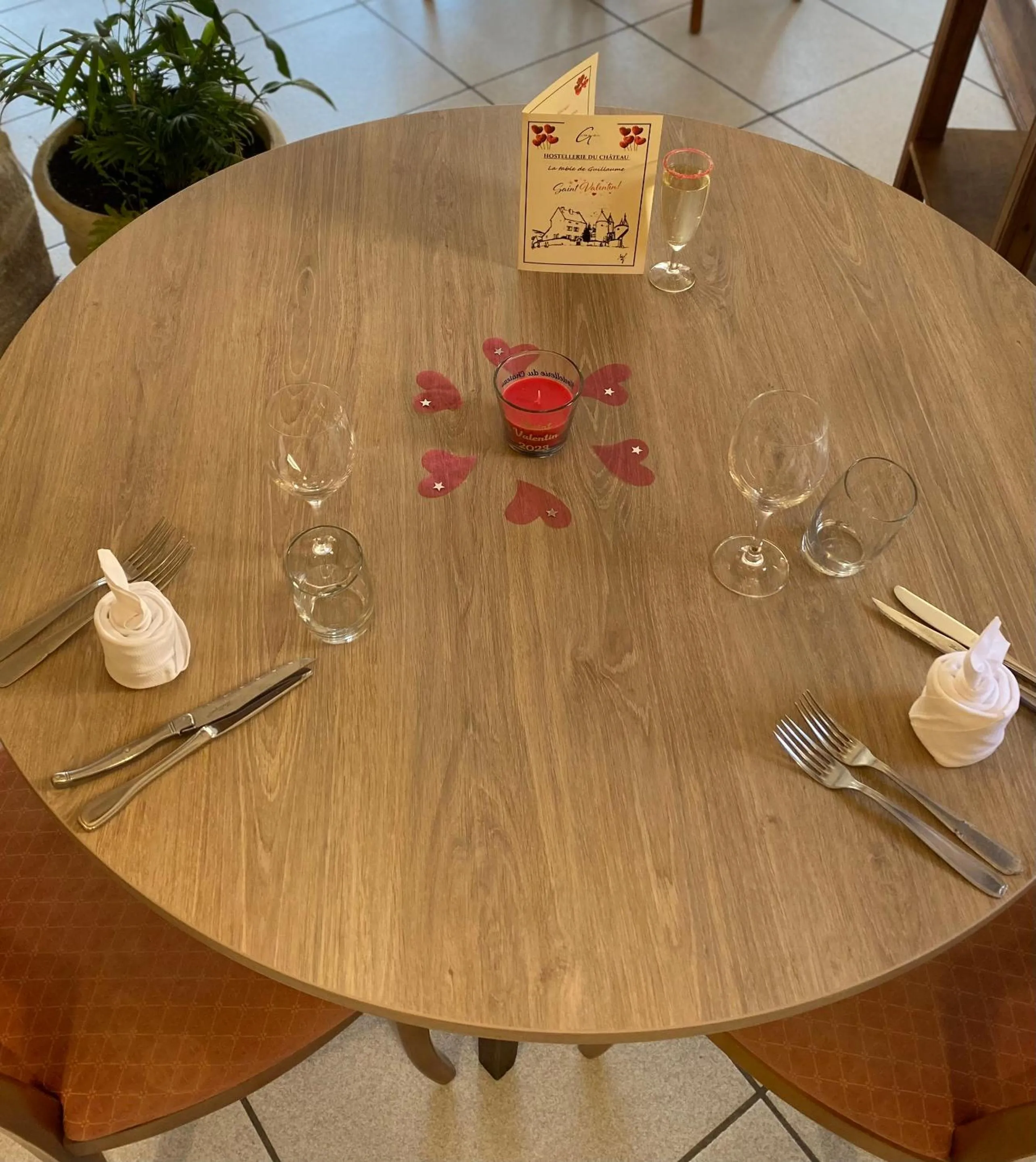 Restaurant/places to eat in Hostellerie Du Chateau