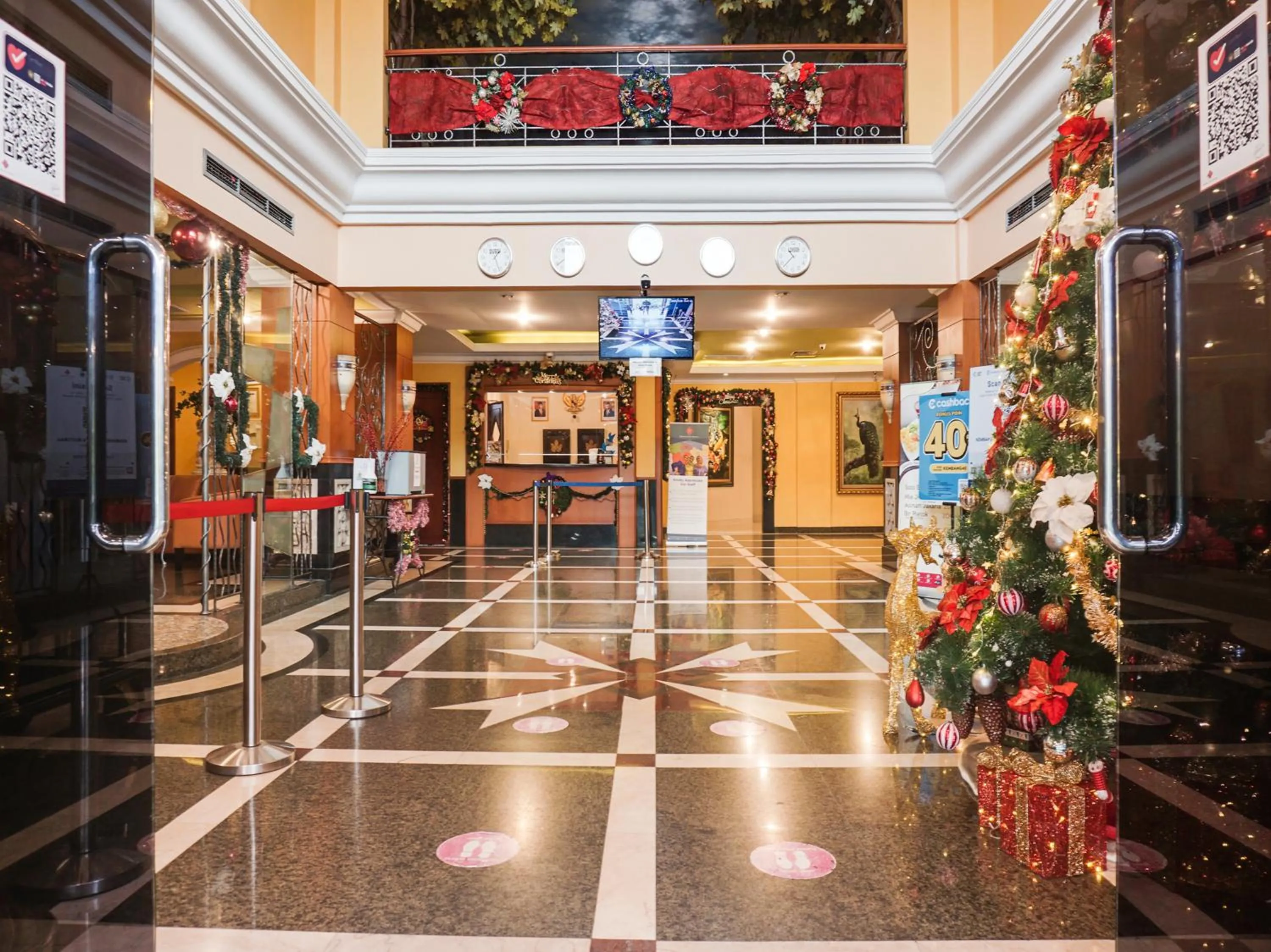 Lobby or reception in BI Executive Hotel